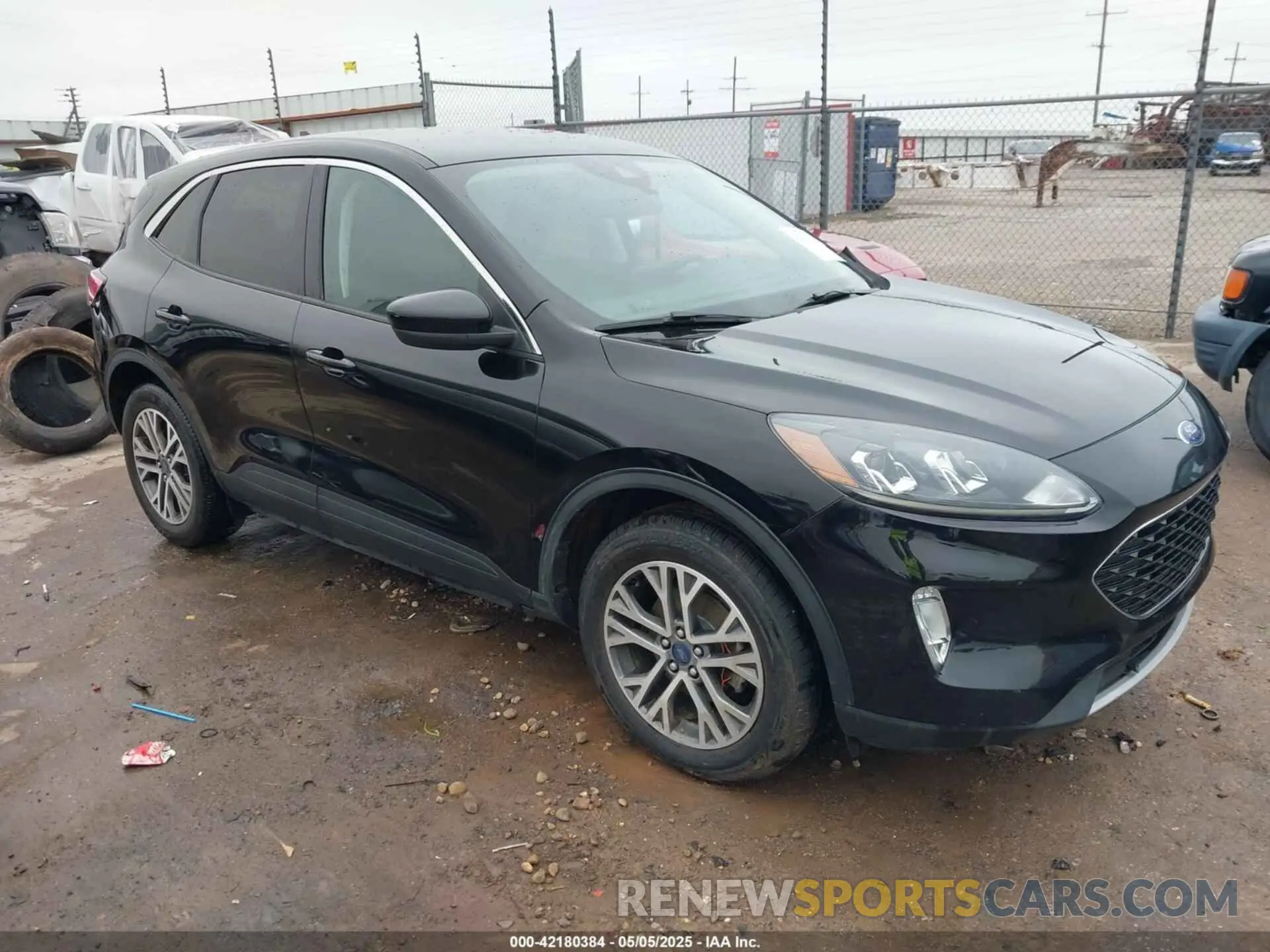 1 Photograph of a damaged car 1FMCU0H66NUA67126 FORD ESCAPE 2022