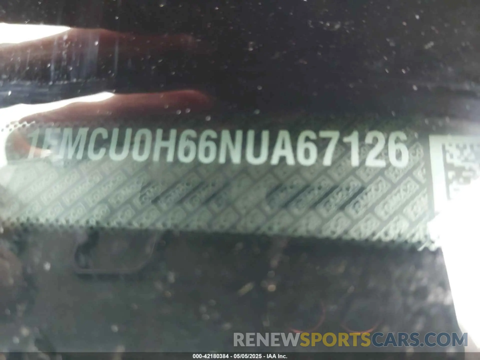 9 Photograph of a damaged car 1FMCU0H66NUA67126 FORD ESCAPE 2022