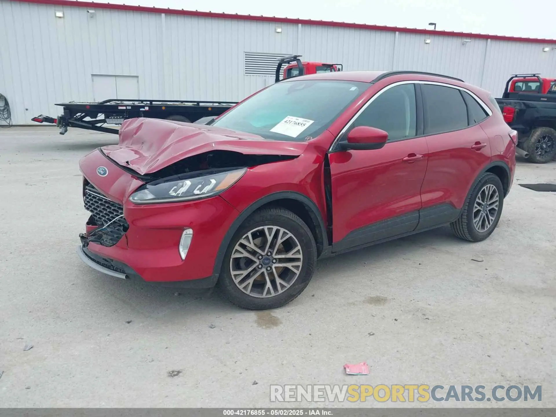 2 Photograph of a damaged car 1FMCU0H66NUB37434 FORD ESCAPE 2022