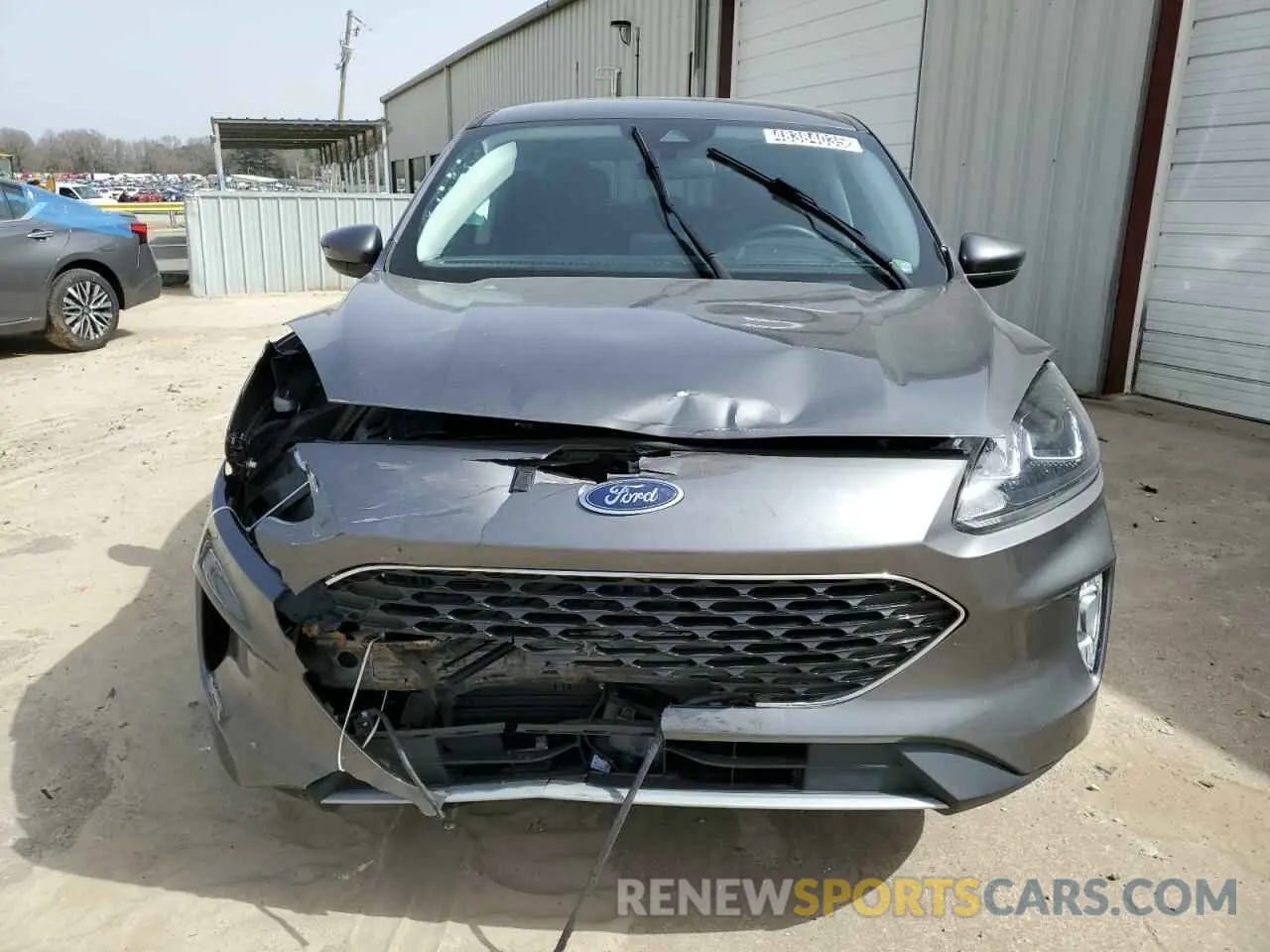 5 Photograph of a damaged car 1FMCU0H6XNUA06099 FORD ESCAPE 2022