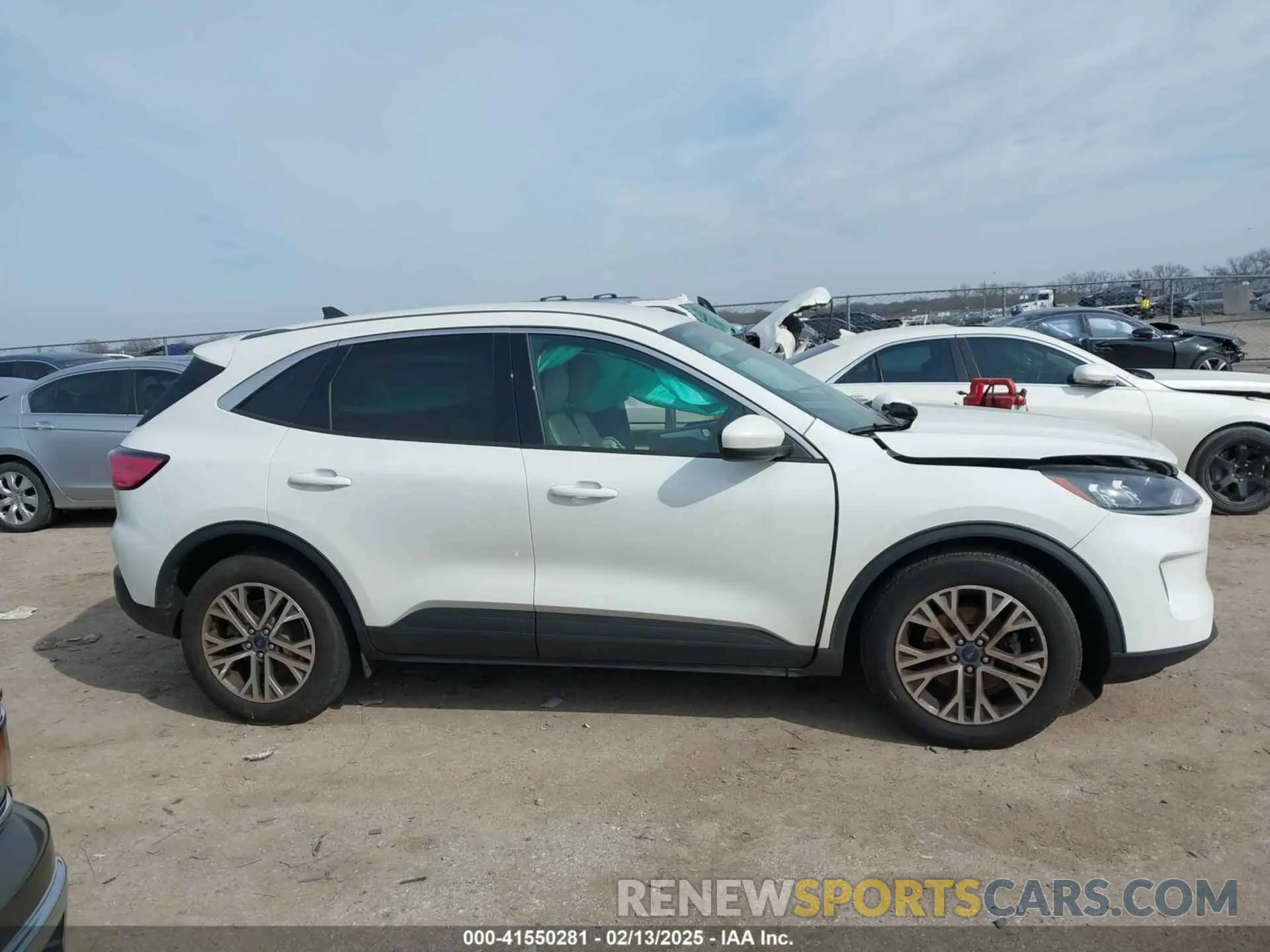12 Фотография поврежденного автомобиля 1FMCU0H6XNUA06474 FORD ESCAPE 2022