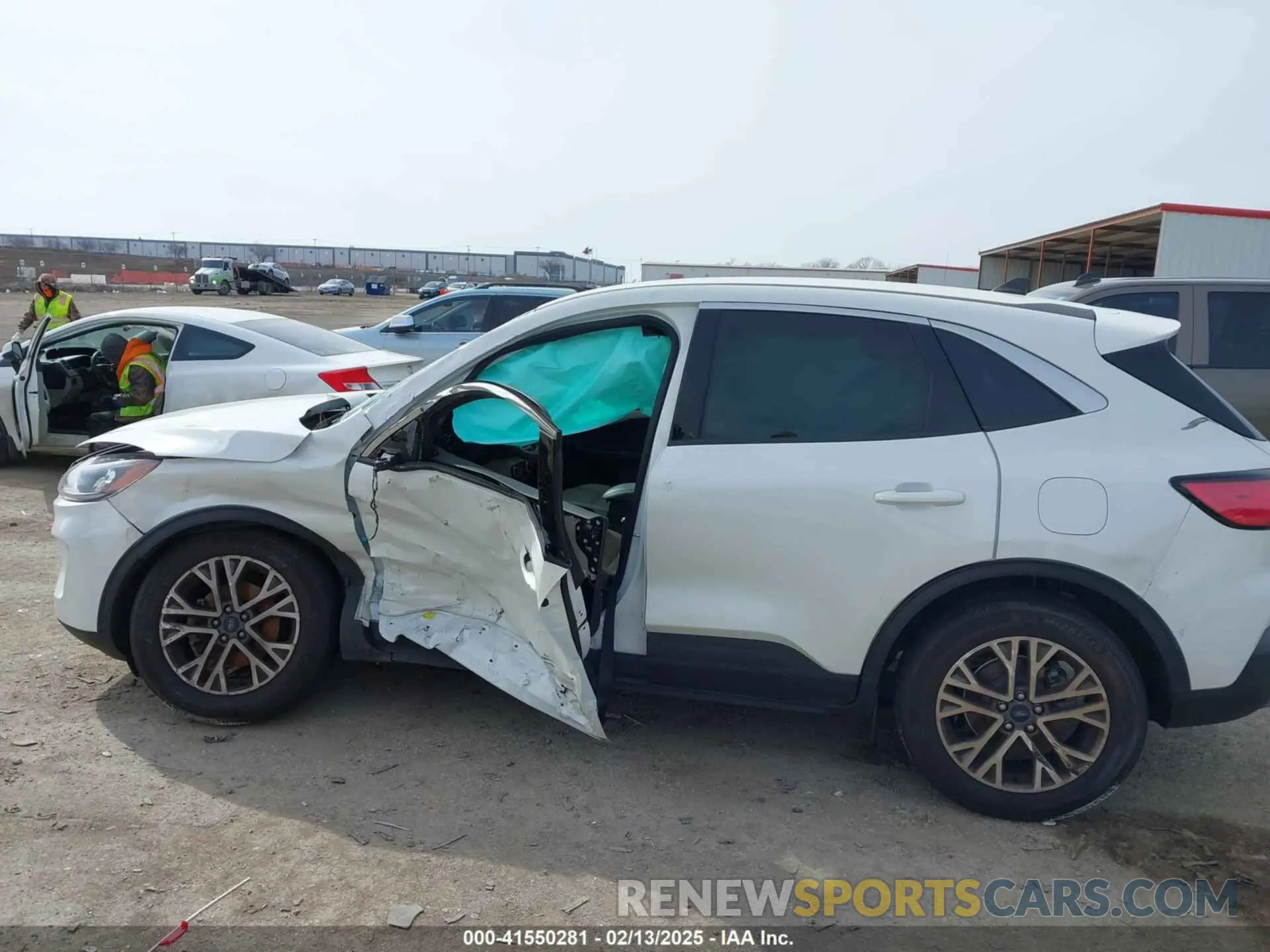 6 Фотография поврежденного автомобиля 1FMCU0H6XNUA06474 FORD ESCAPE 2022