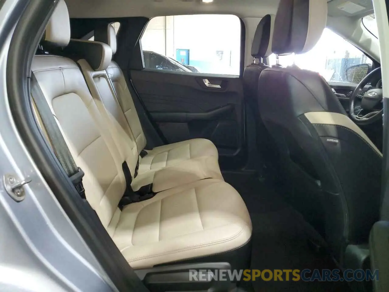 11 Фотография поврежденного автомобиля 1FMCU0KZ5NUB70069 FORD ESCAPE 2022