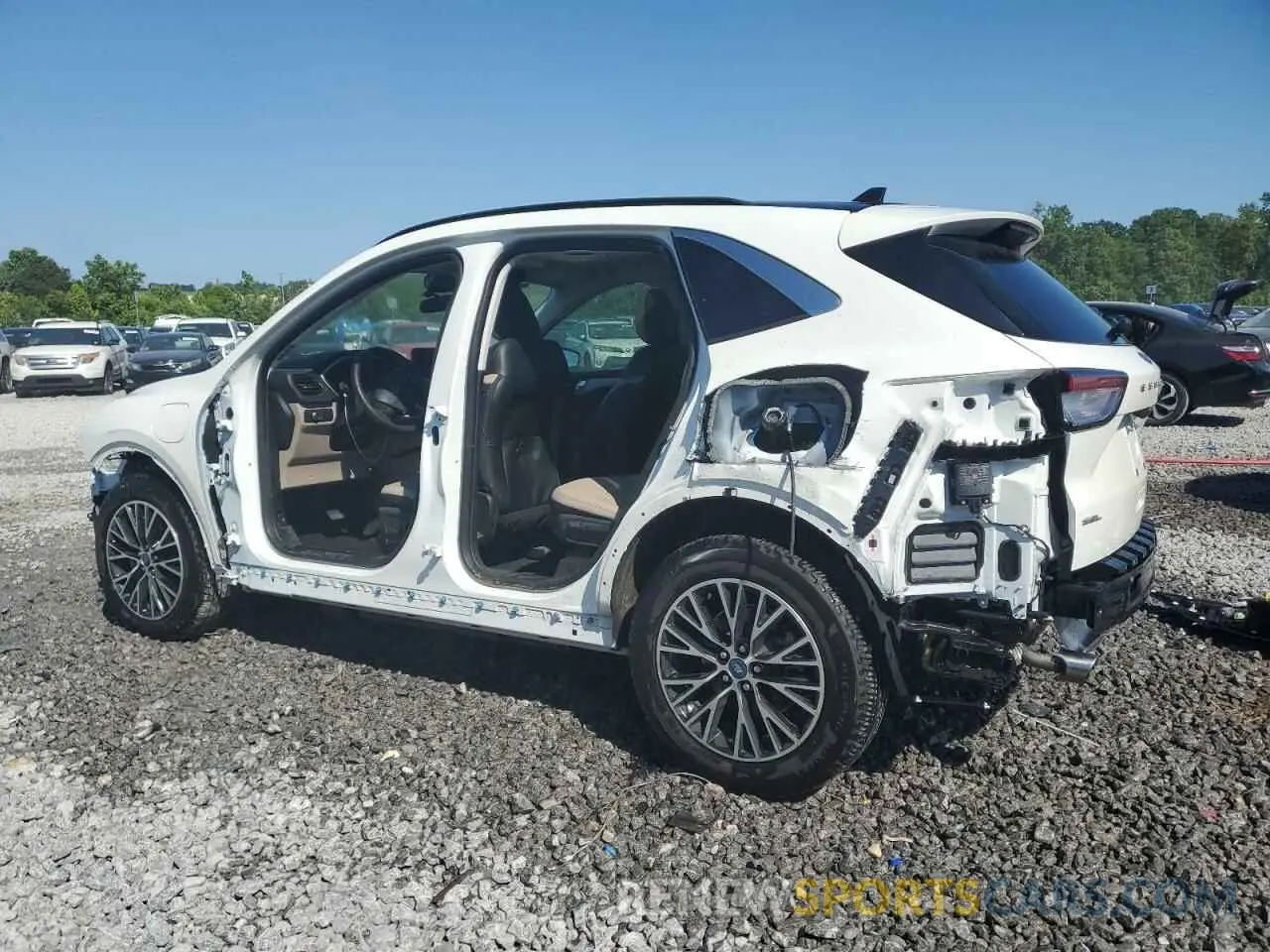 2 Фотография поврежденного автомобиля 1FMCU0KZ5NUB80200 FORD ESCAPE 2022