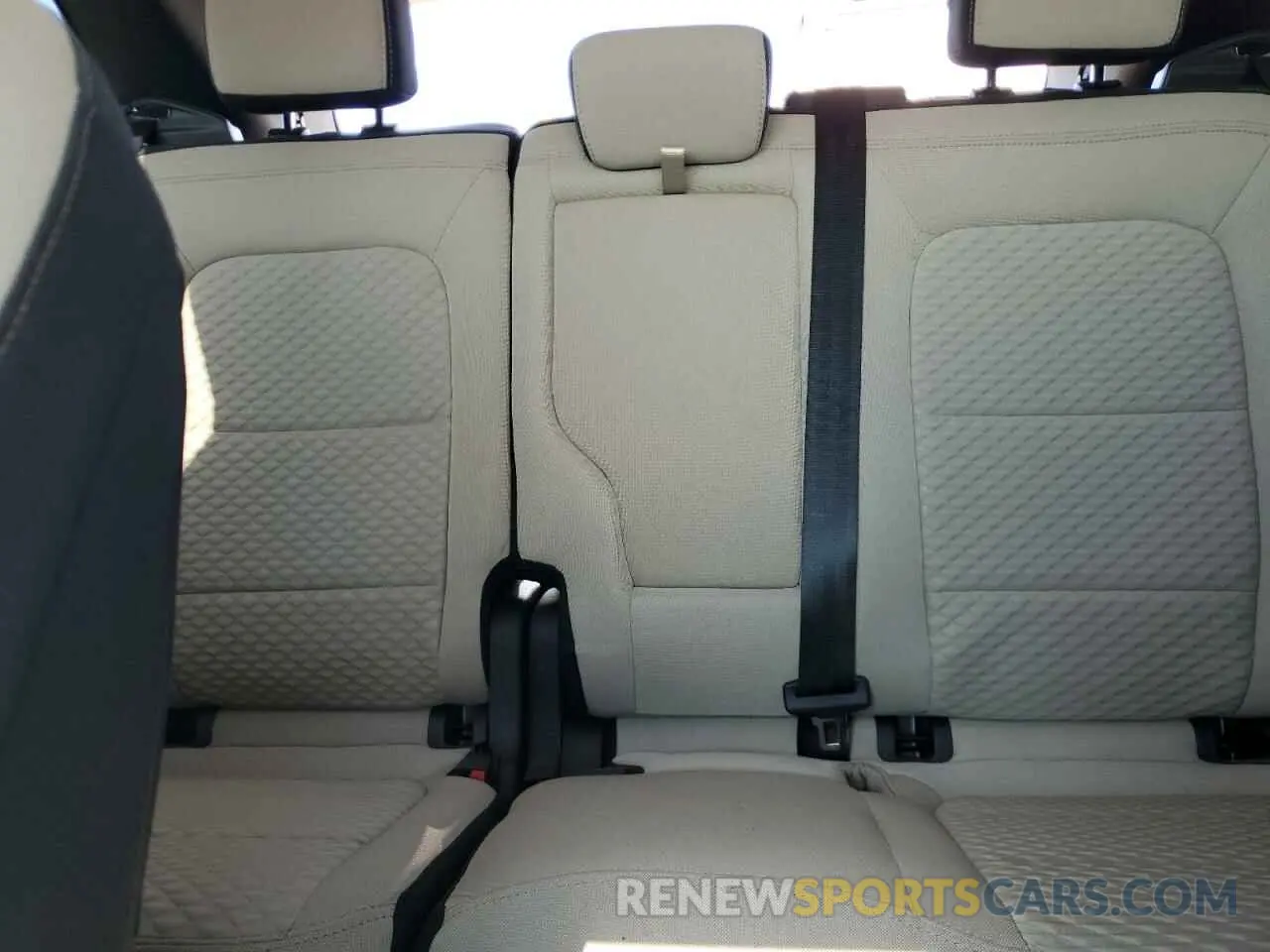 10 Фотография поврежденного автомобиля 1FMCU9BZ4NUA93912 FORD ESCAPE 2022