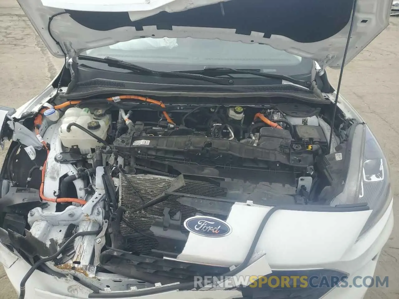 11 Photograph of a damaged car 1FMCU9BZ6NUA24879 FORD ESCAPE 2022
