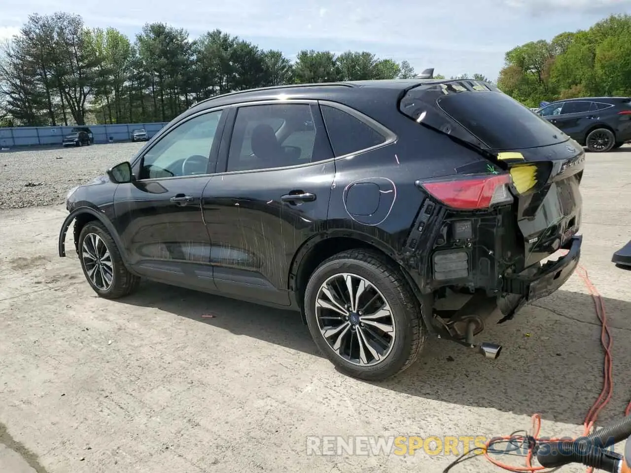 2 Photograph of a damaged car 1FMCU9BZ7NUB07074 FORD ESCAPE 2022