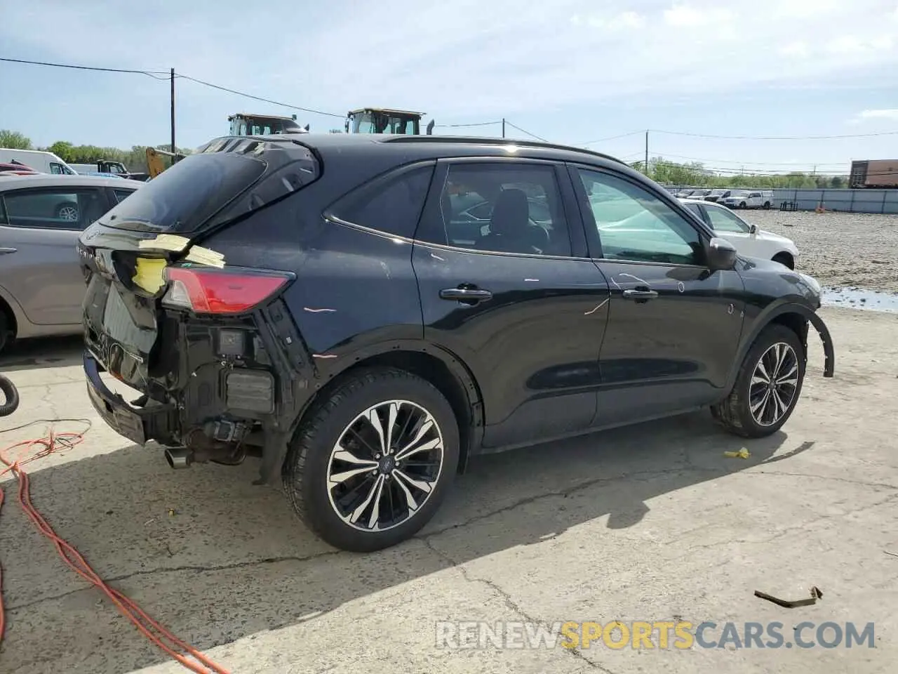 3 Photograph of a damaged car 1FMCU9BZ7NUB07074 FORD ESCAPE 2022