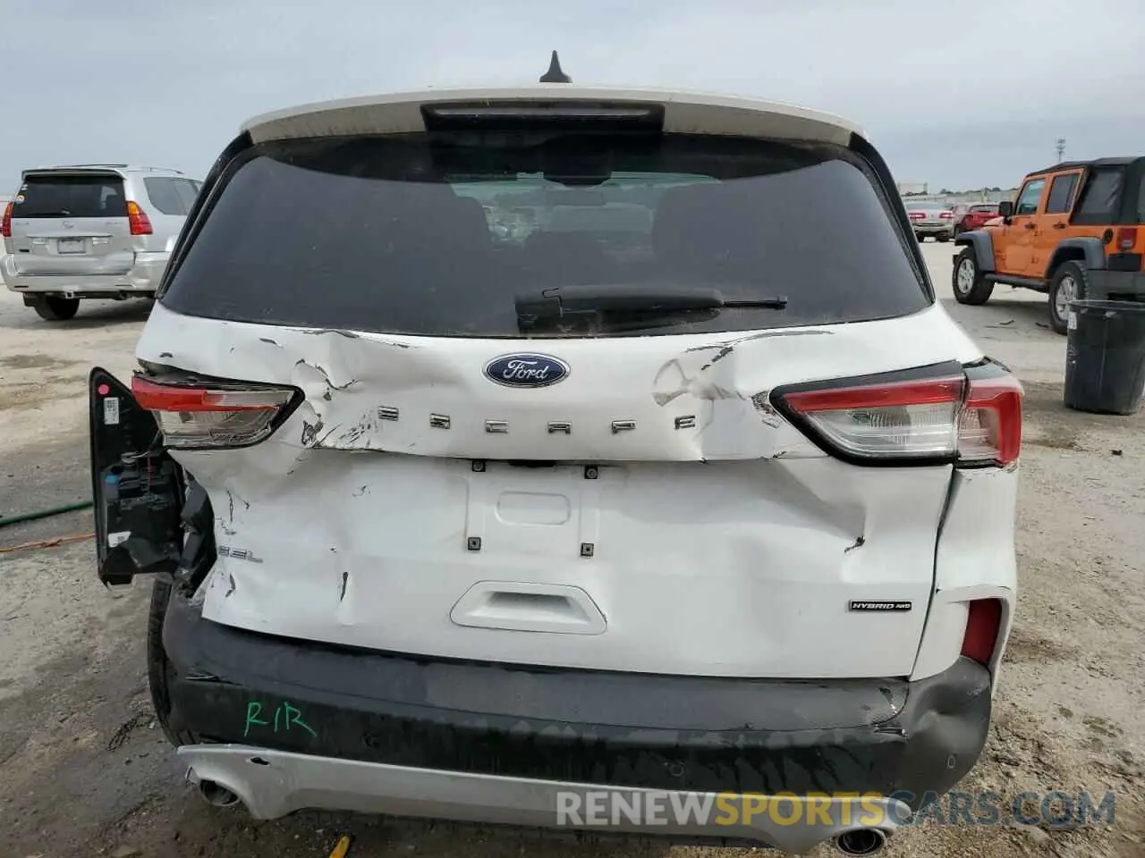 6 Фотография поврежденного автомобиля 1FMCU9CZ4NUB12120 FORD ESCAPE 2022