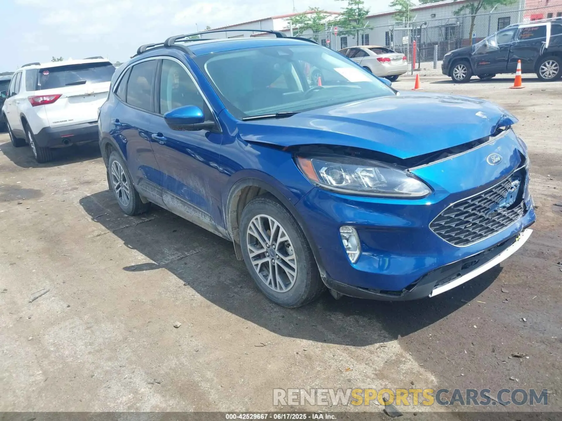 1 Photograph of a damaged car 1FMCU9CZ9NUB22867 FORD ESCAPE 2022