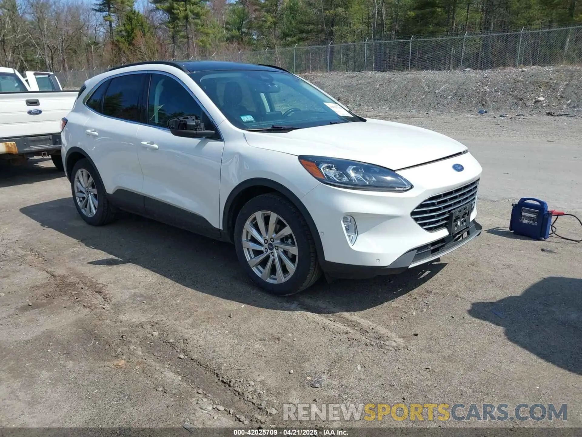 1 Фотография поврежденного автомобиля 1FMCU9DZ5NUA11487 FORD ESCAPE 2022