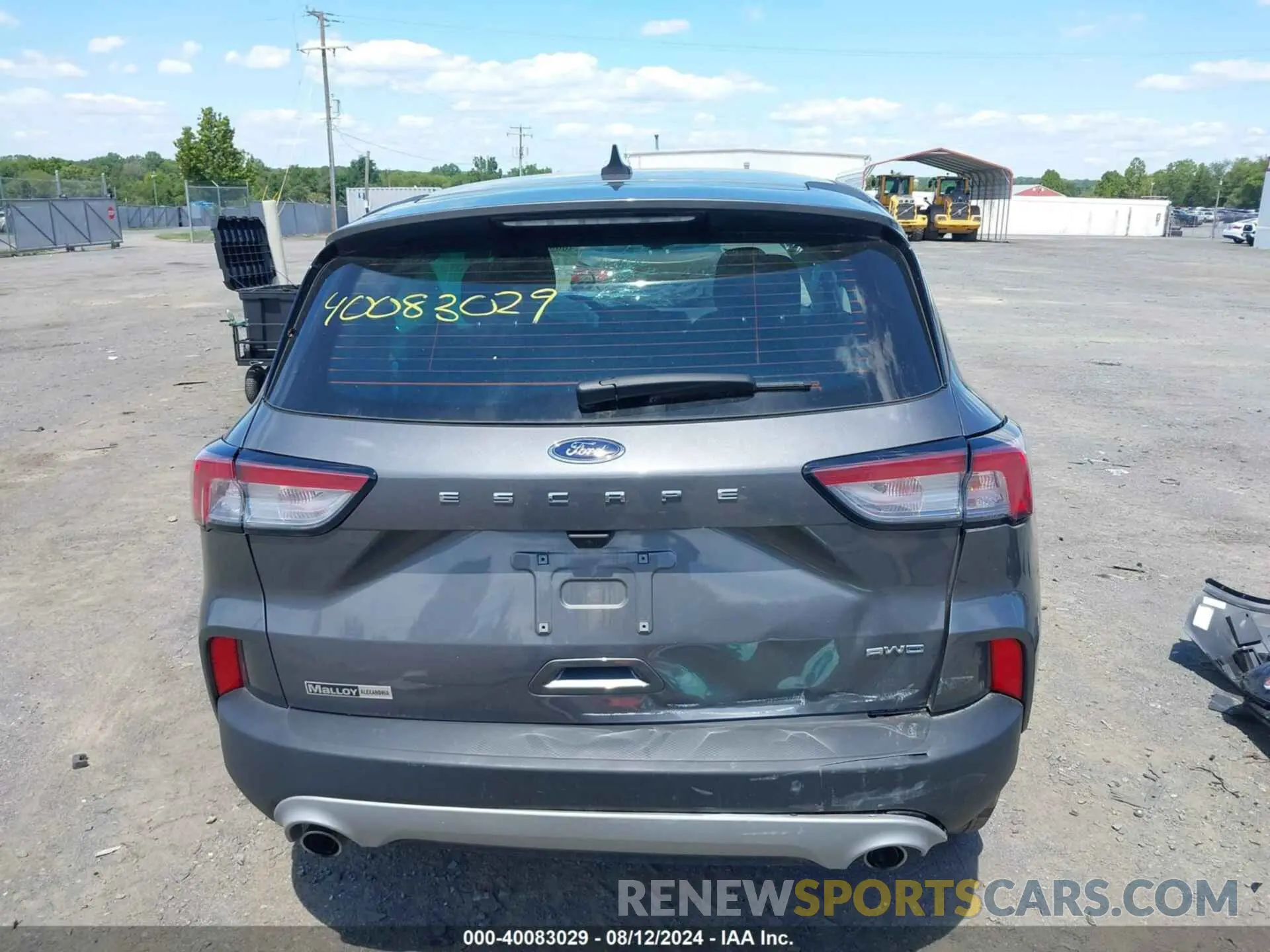 15 Photograph of a damaged car 1FMCU9F61NUB52835 FORD ESCAPE 2022