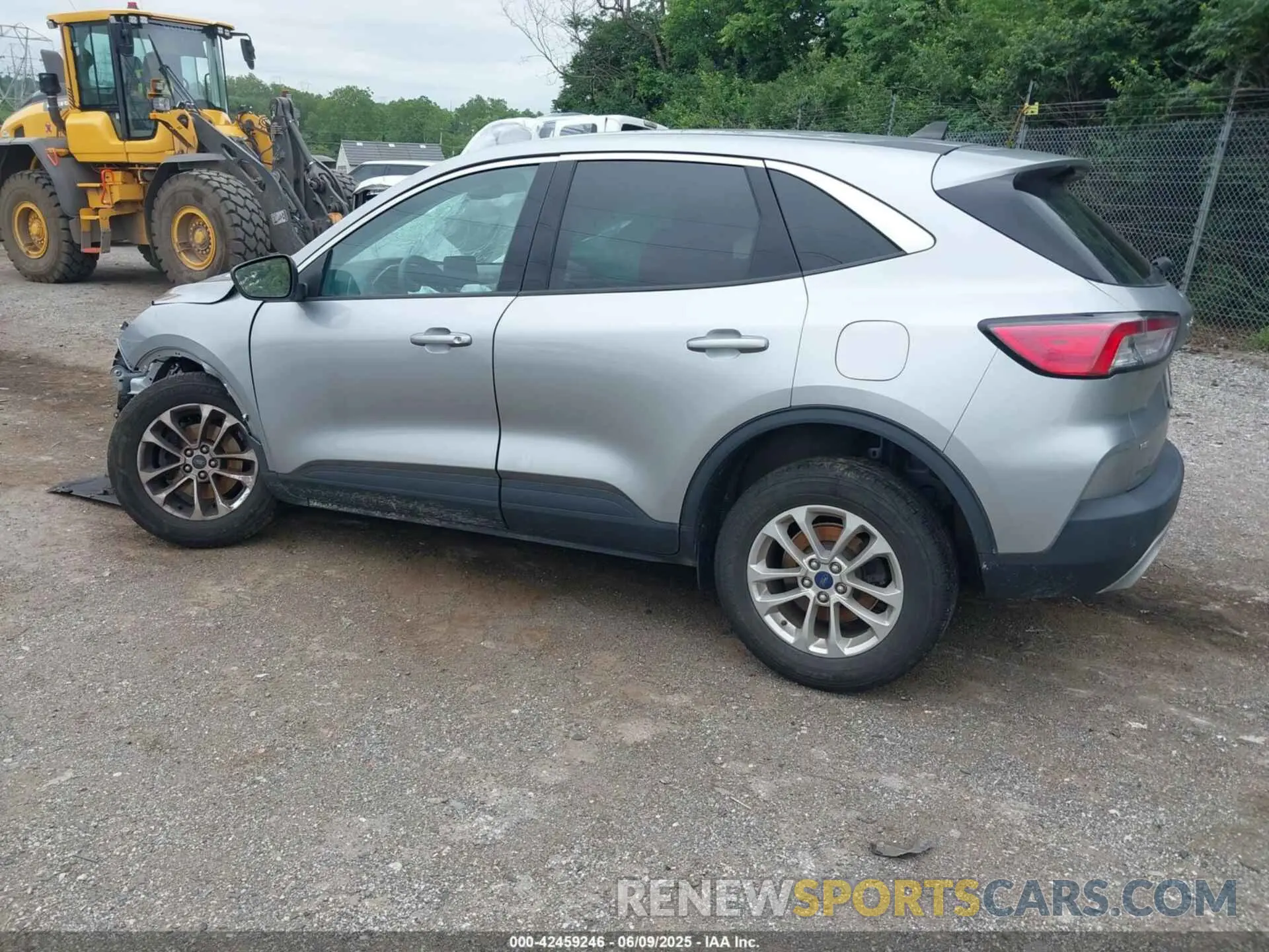 3 Фотография поврежденного автомобиля 1FMCU9G60NUA45967 FORD ESCAPE 2022