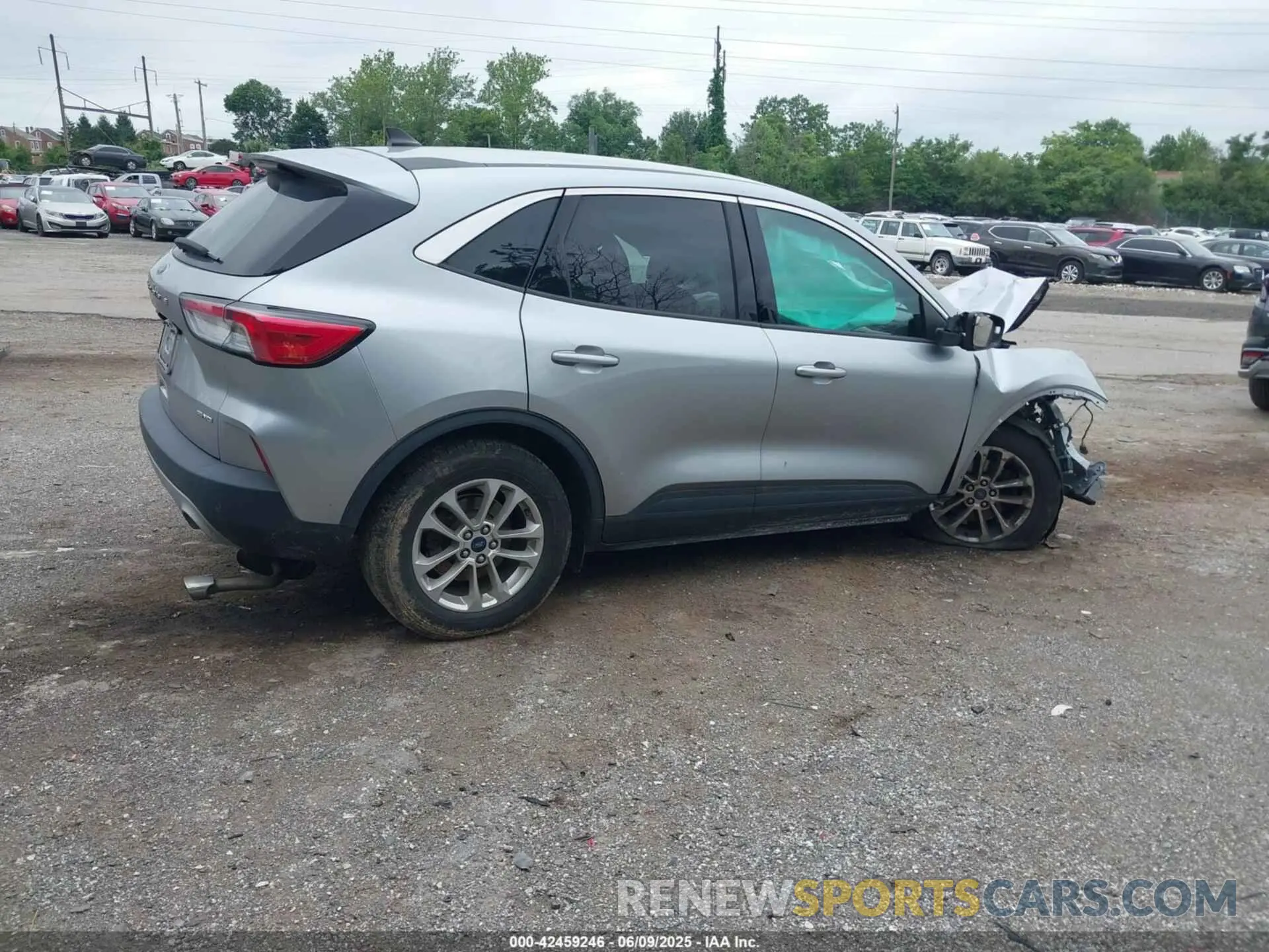 4 Фотография поврежденного автомобиля 1FMCU9G60NUA45967 FORD ESCAPE 2022