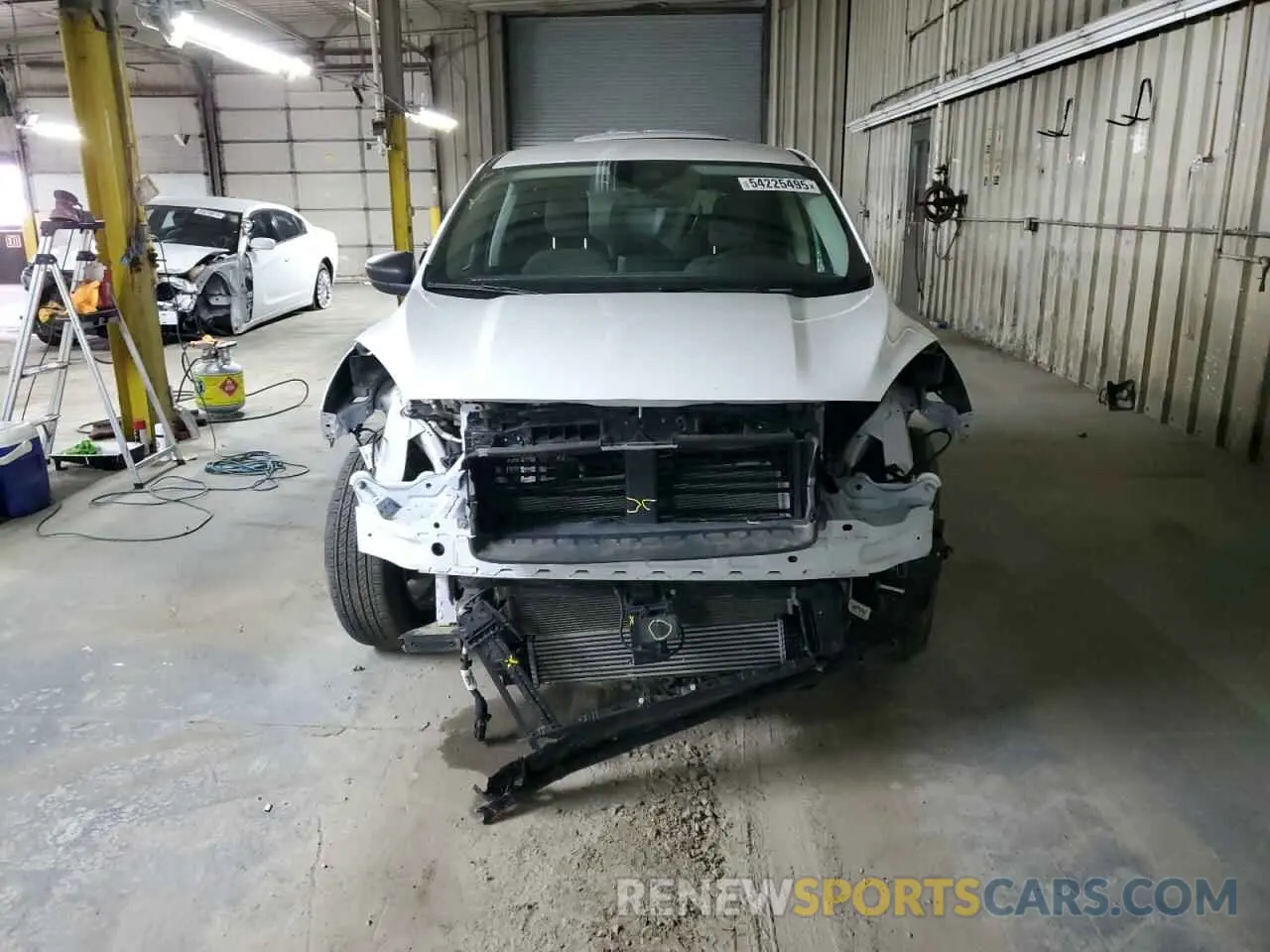 5 Photograph of a damaged car 1FMCU9G60NUB61072 FORD ESCAPE 2022