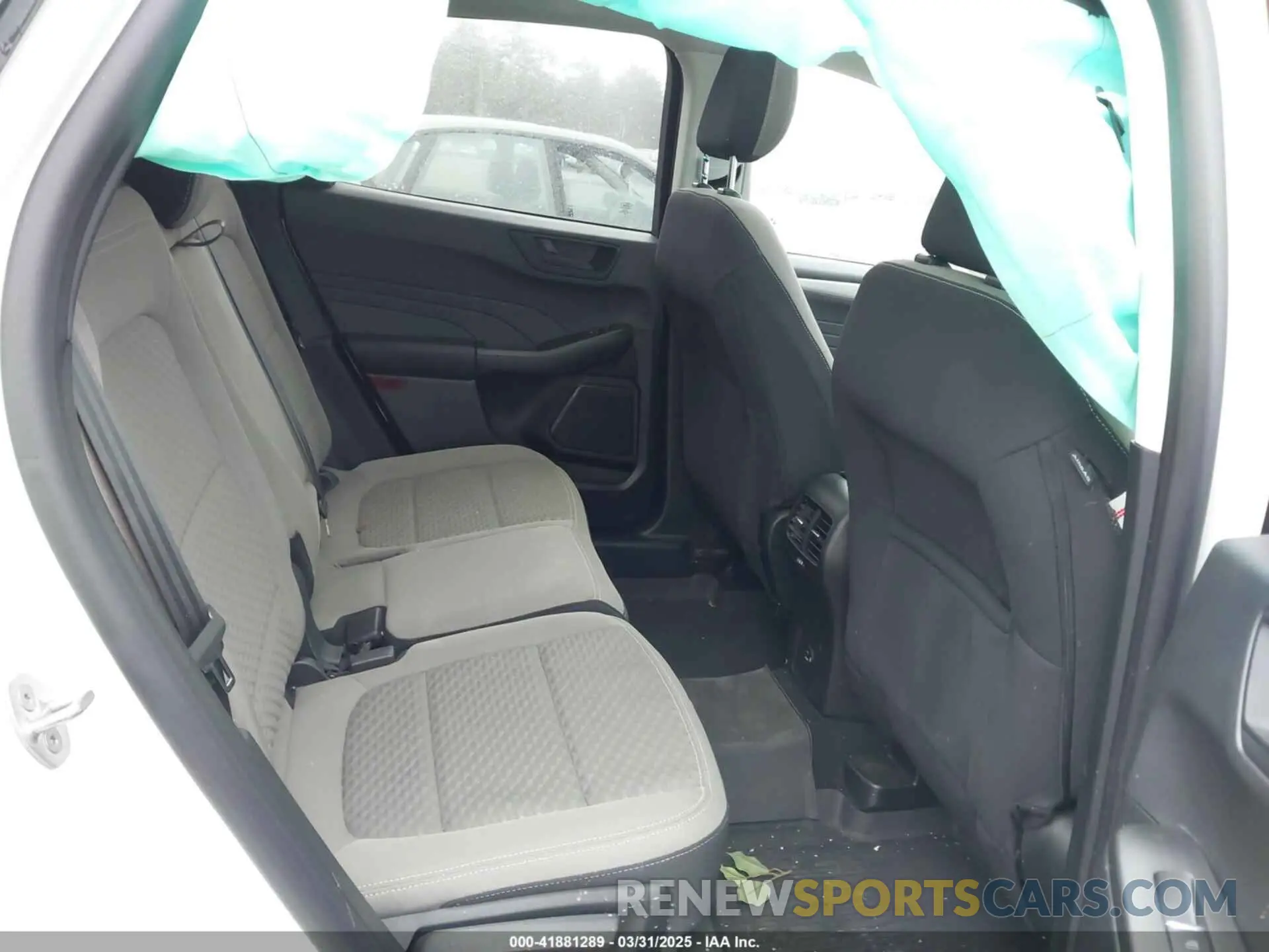 8 Фотография поврежденного автомобиля 1FMCU9G61NUB07019 FORD ESCAPE 2022