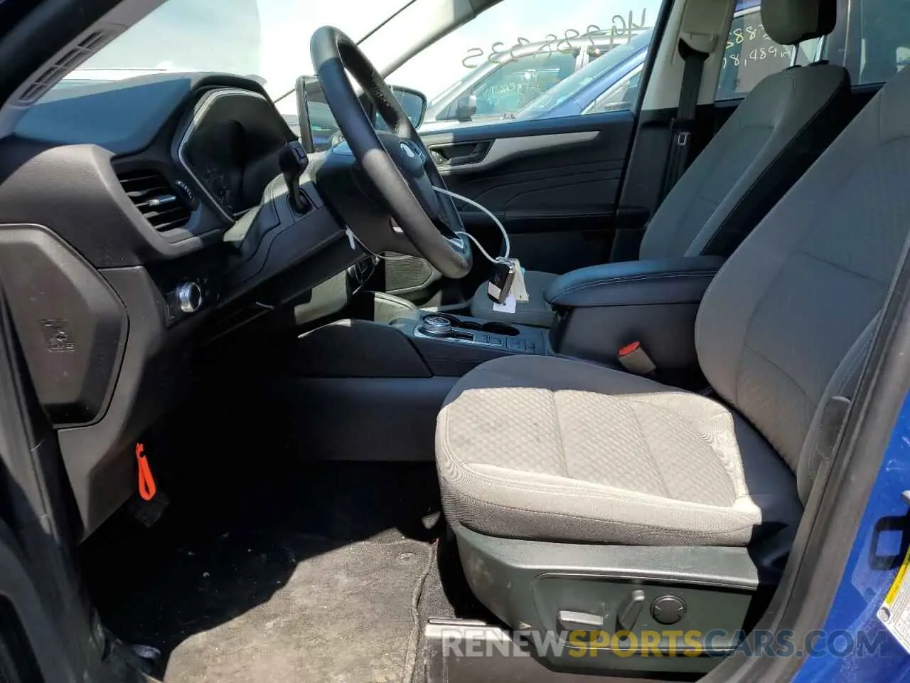7 Фотография поврежденного автомобиля 1FMCU9G61NUB22605 FORD ESCAPE 2022