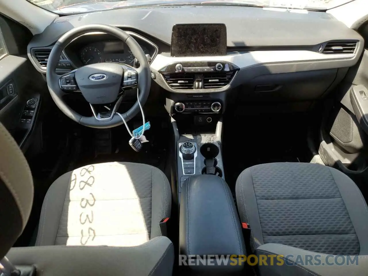 8 Фотография поврежденного автомобиля 1FMCU9G61NUB22605 FORD ESCAPE 2022