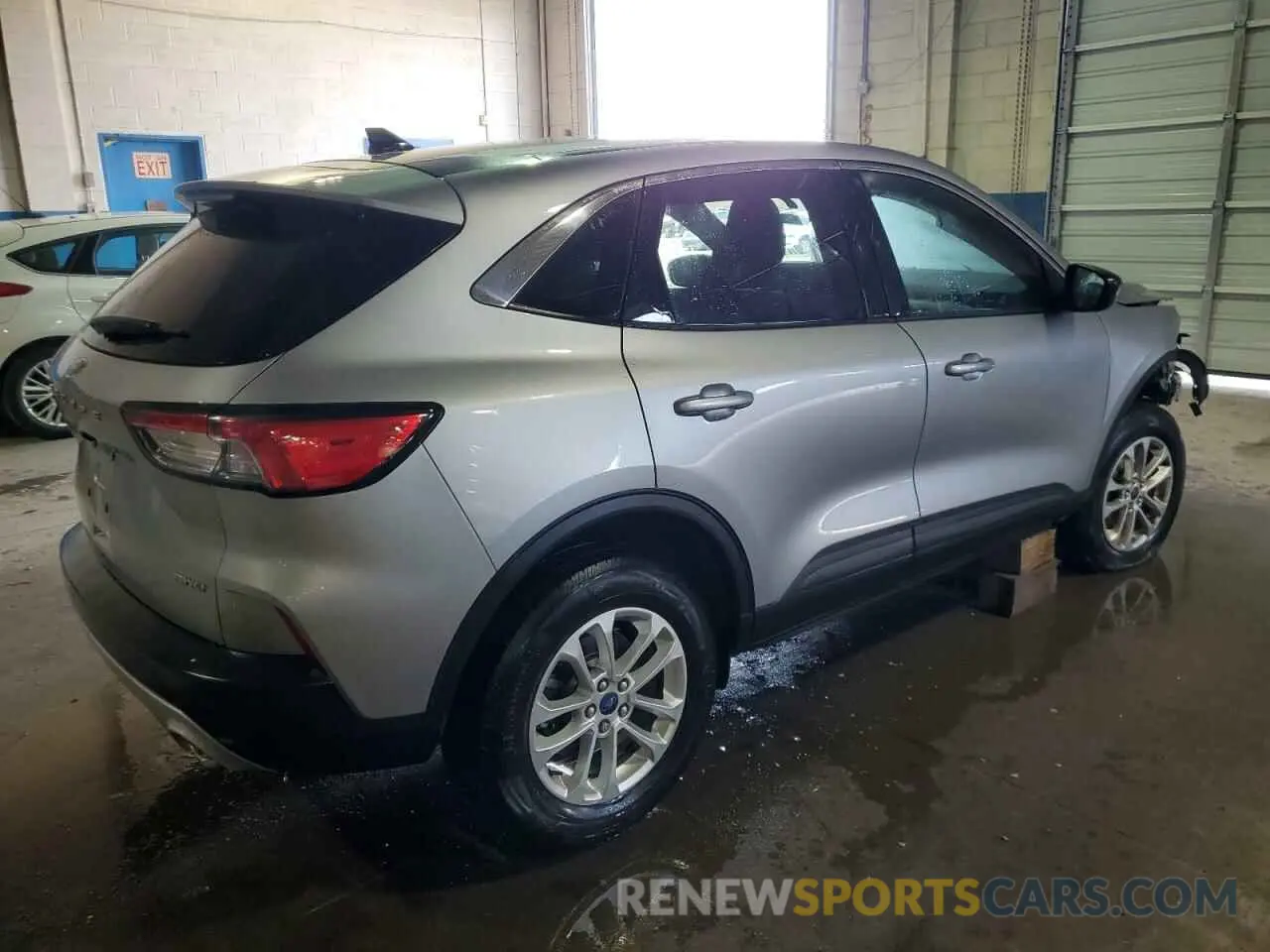 3 Photograph of a damaged car 1FMCU9G61NUB83498 FORD ESCAPE 2022
