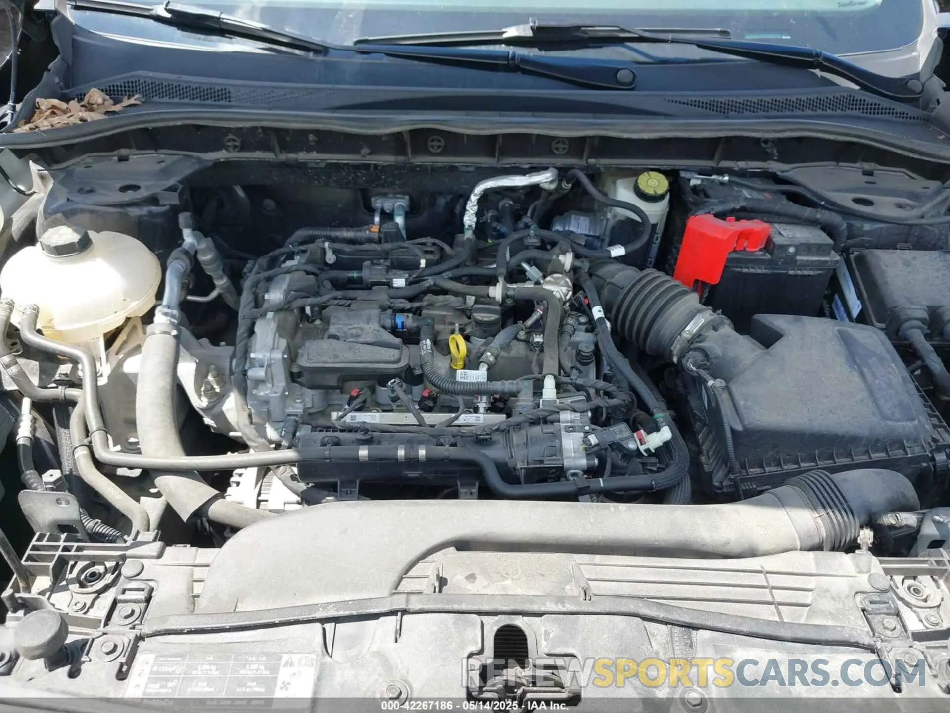10 Photograph of a damaged car 1FMCU9G62NUA32931 FORD ESCAPE 2022
