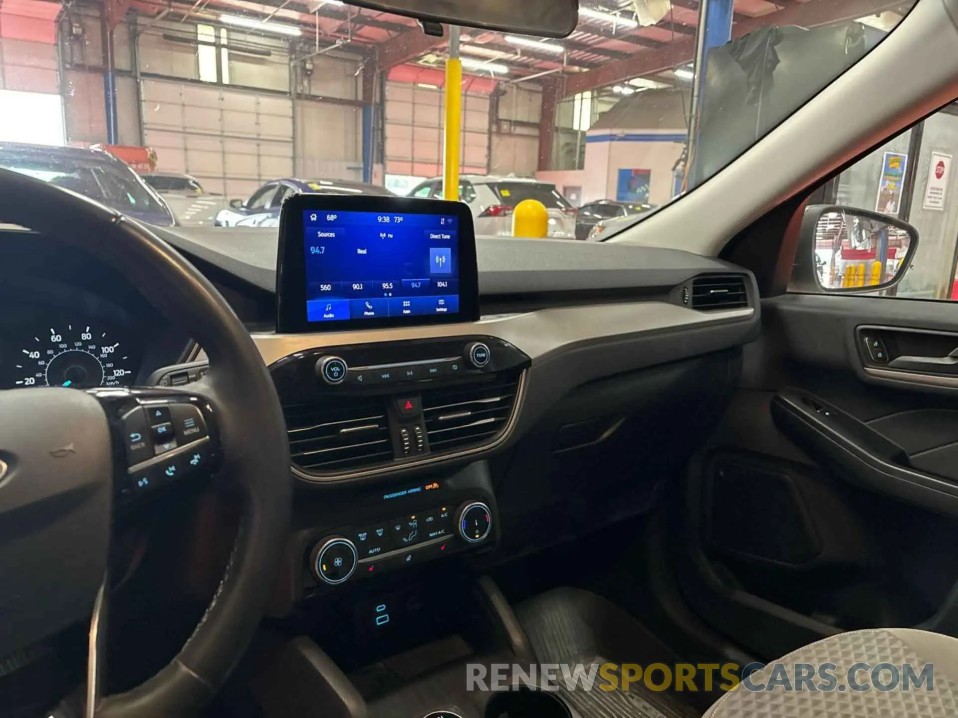 1 Фотография поврежденного автомобиля 1FMCU9G62NUA68005 FORD ESCAPE 2022