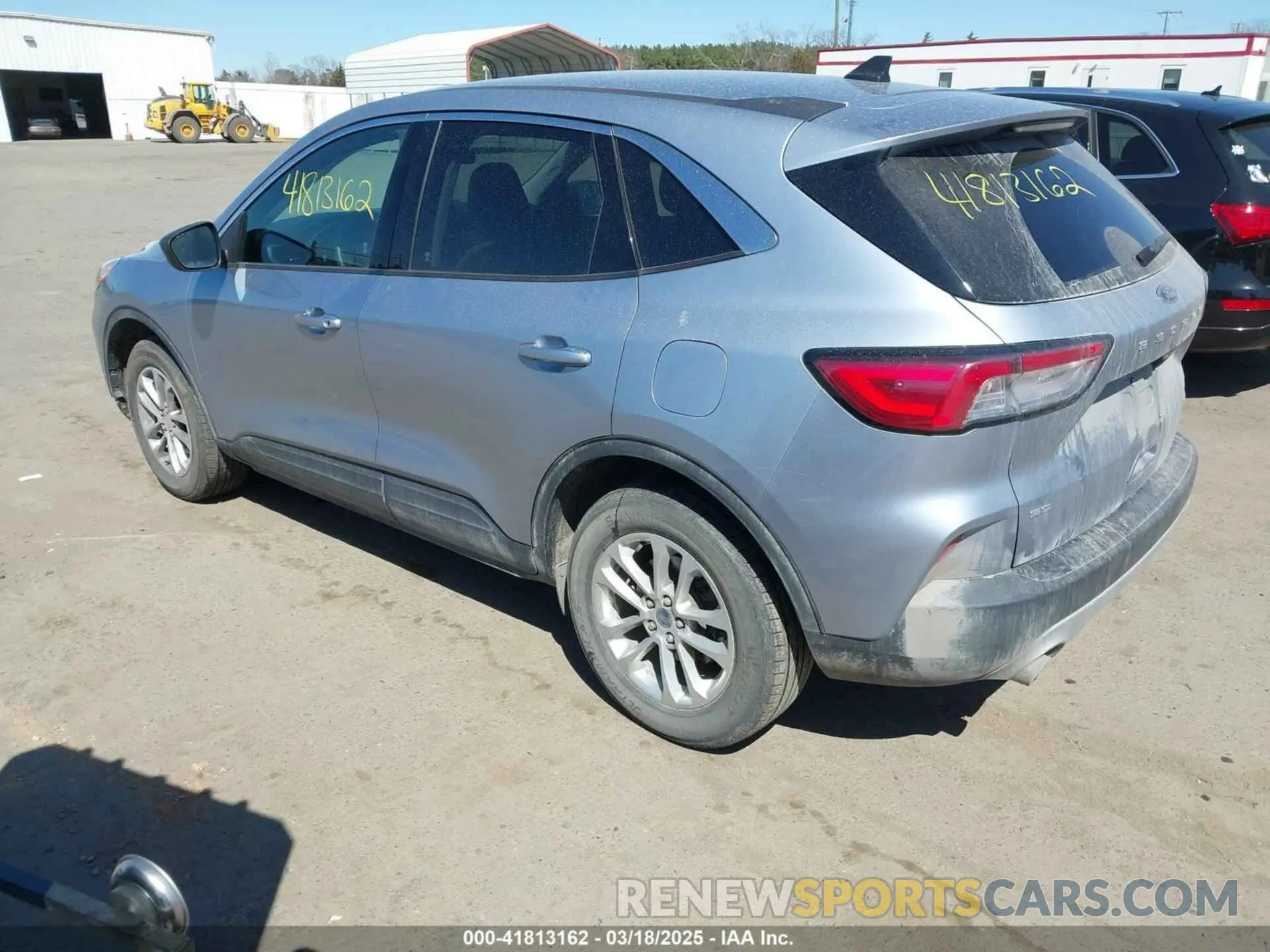 3 Photograph of a damaged car 1FMCU9G62NUA84690 FORD ESCAPE 2022