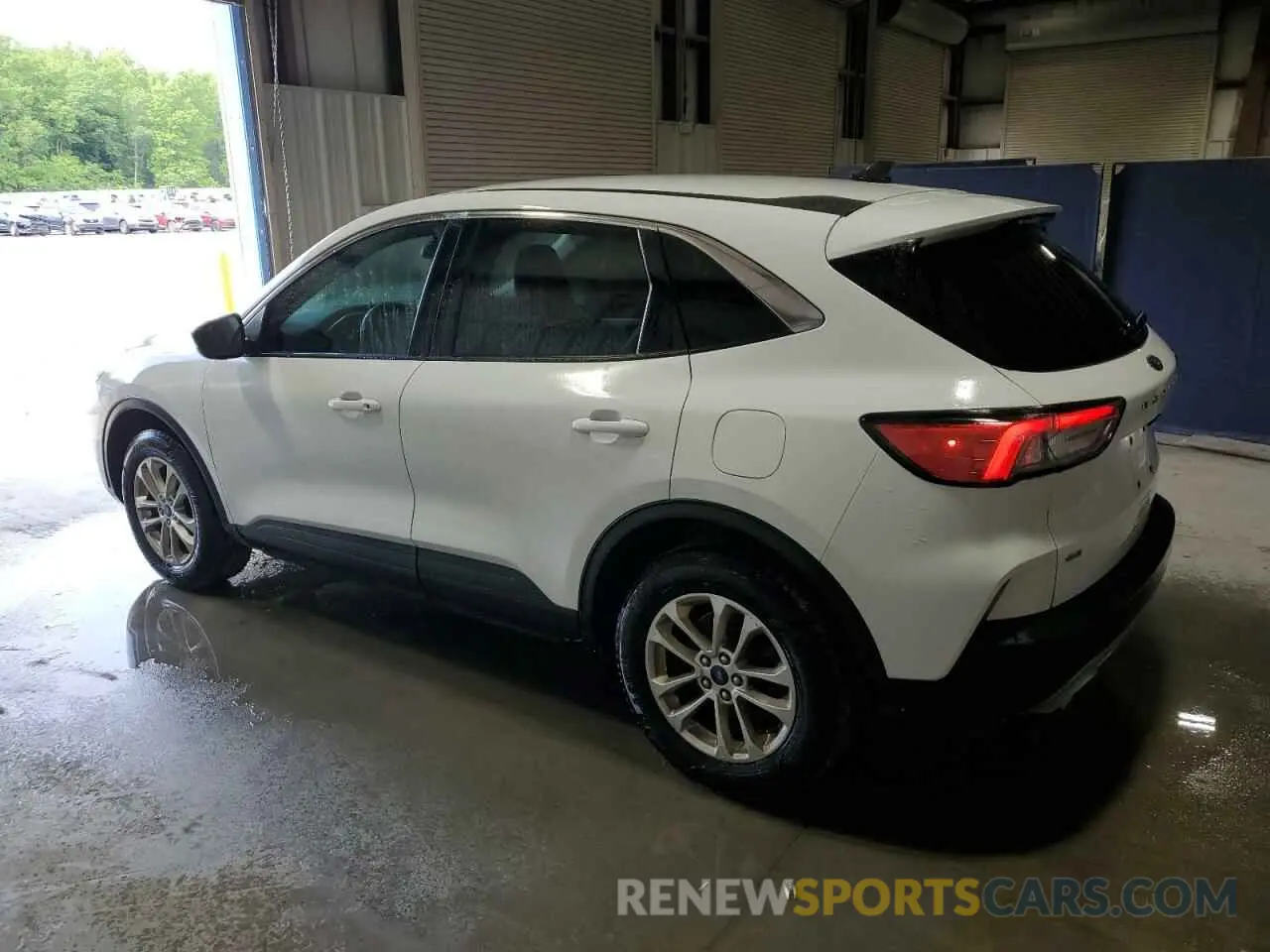 2 Photograph of a damaged car 1FMCU9G62NUB81355 FORD ESCAPE 2022