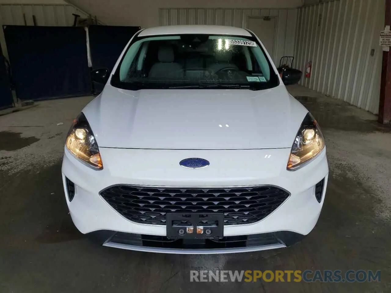 5 Photograph of a damaged car 1FMCU9G62NUB81355 FORD ESCAPE 2022
