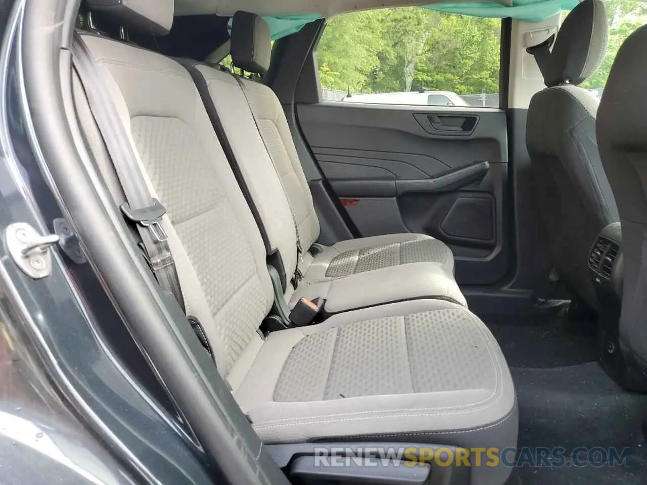 11 Photograph of a damaged car 1FMCU9G63NUA40715 FORD ESCAPE 2022