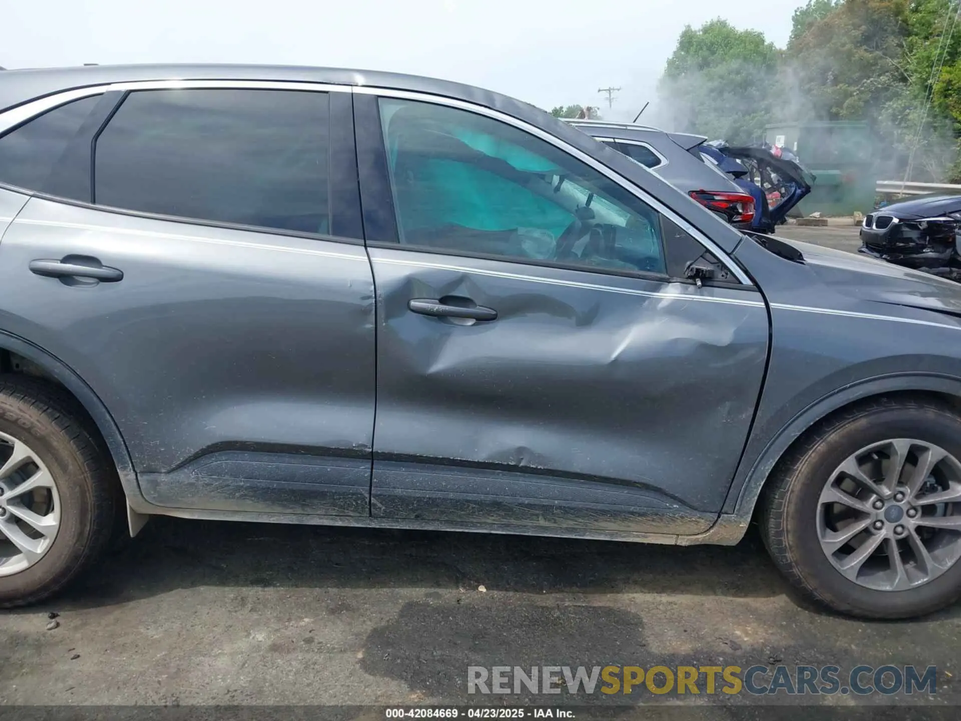 12 Фотография поврежденного автомобиля 1FMCU9G63NUA63170 FORD ESCAPE 2022