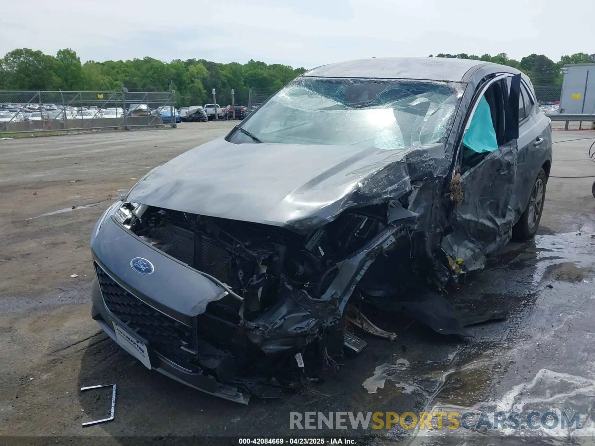 6 Фотография поврежденного автомобиля 1FMCU9G63NUA63170 FORD ESCAPE 2022