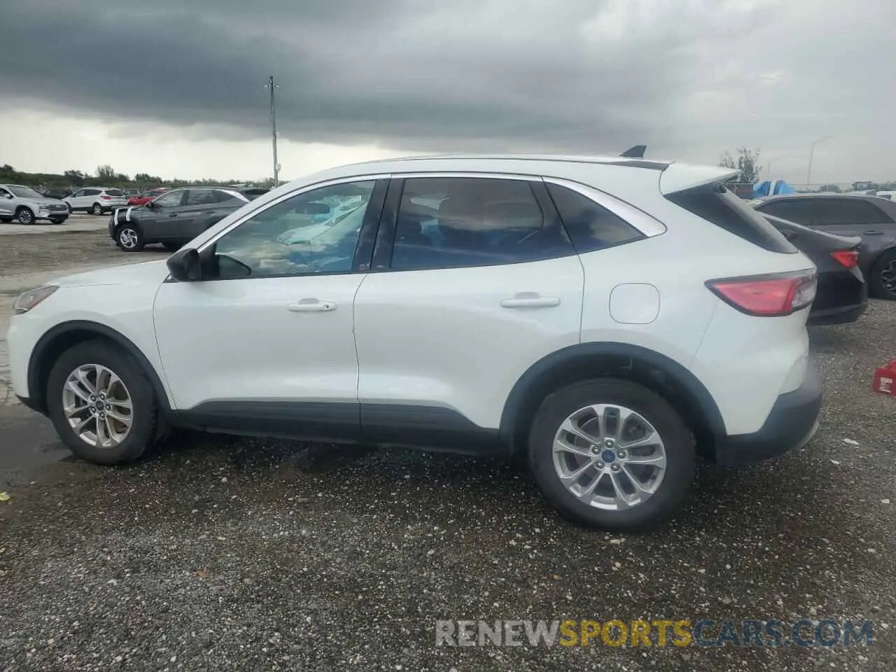 2 Photograph of a damaged car 1FMCU9G64NUA60584 FORD ESCAPE 2022