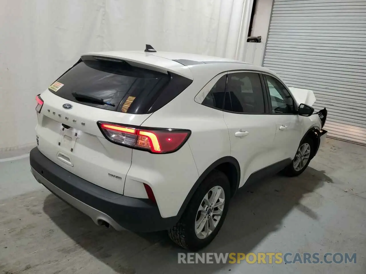 3 Фотография поврежденного автомобиля 1FMCU9G64NUA61136 FORD ESCAPE 2022