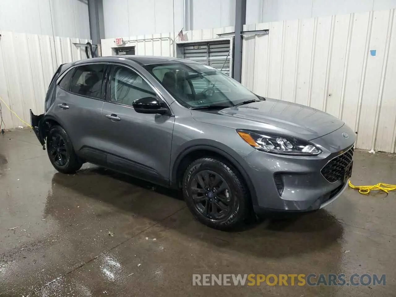 4 Photograph of a damaged car 1FMCU9G64NUA92273 FORD ESCAPE 2022