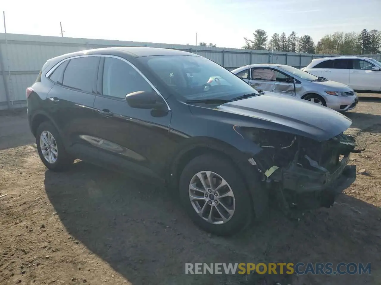 4 Photograph of a damaged car 1FMCU9G65NUB22946 FORD ESCAPE 2022