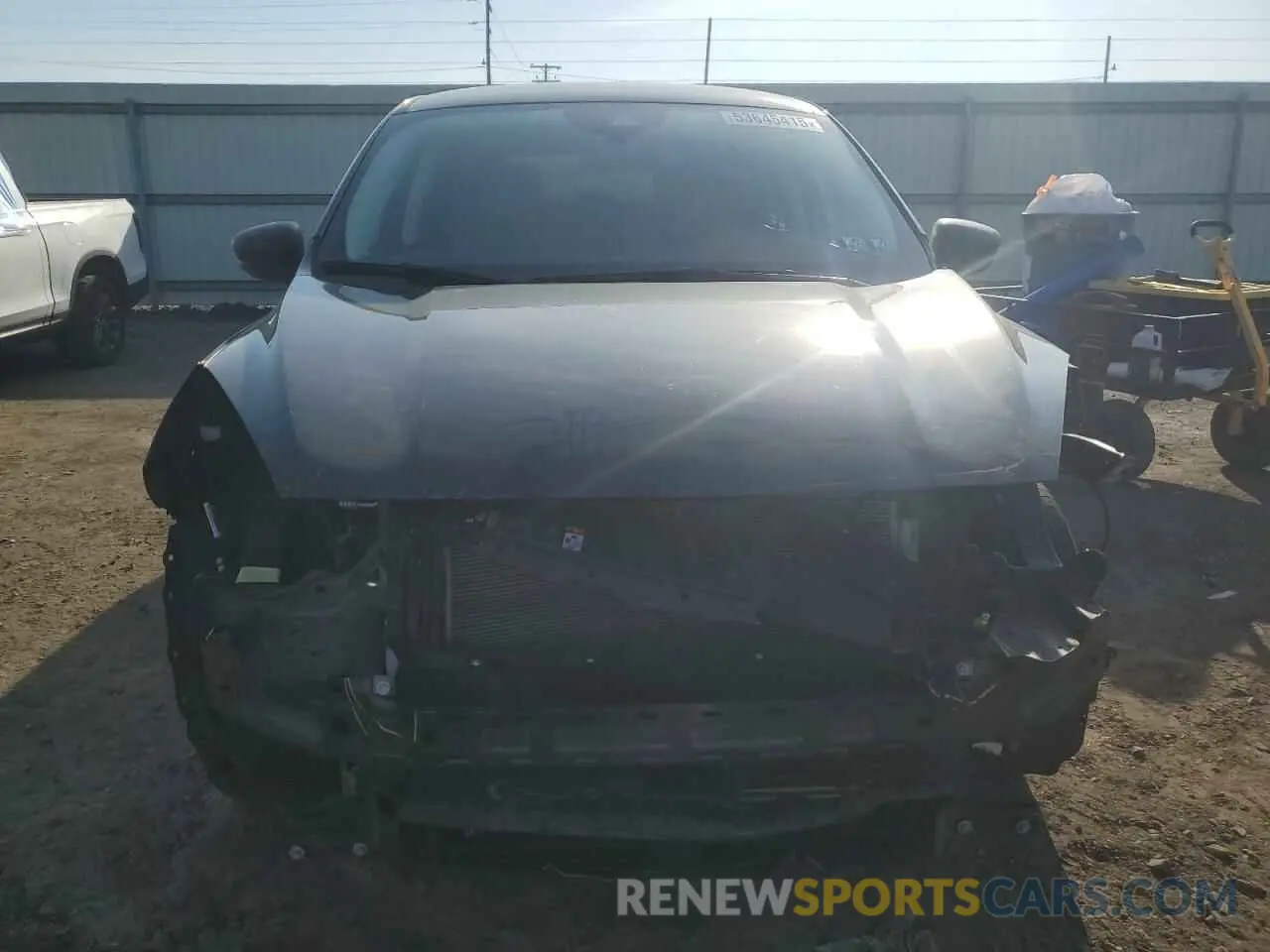 5 Photograph of a damaged car 1FMCU9G65NUB22946 FORD ESCAPE 2022