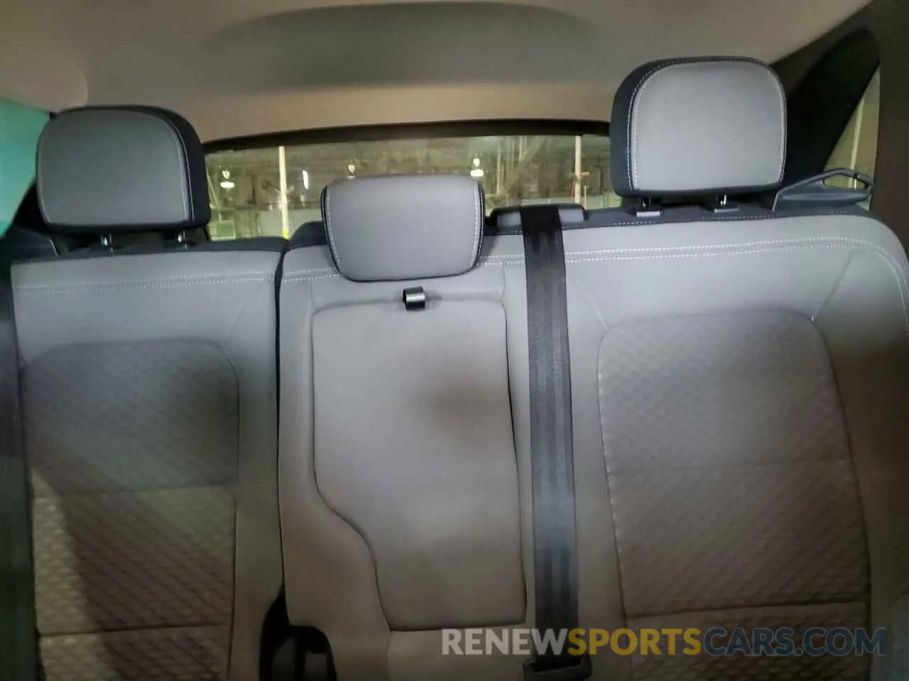 10 Фотография поврежденного автомобиля 1FMCU9G65NUB25281 FORD ESCAPE 2022