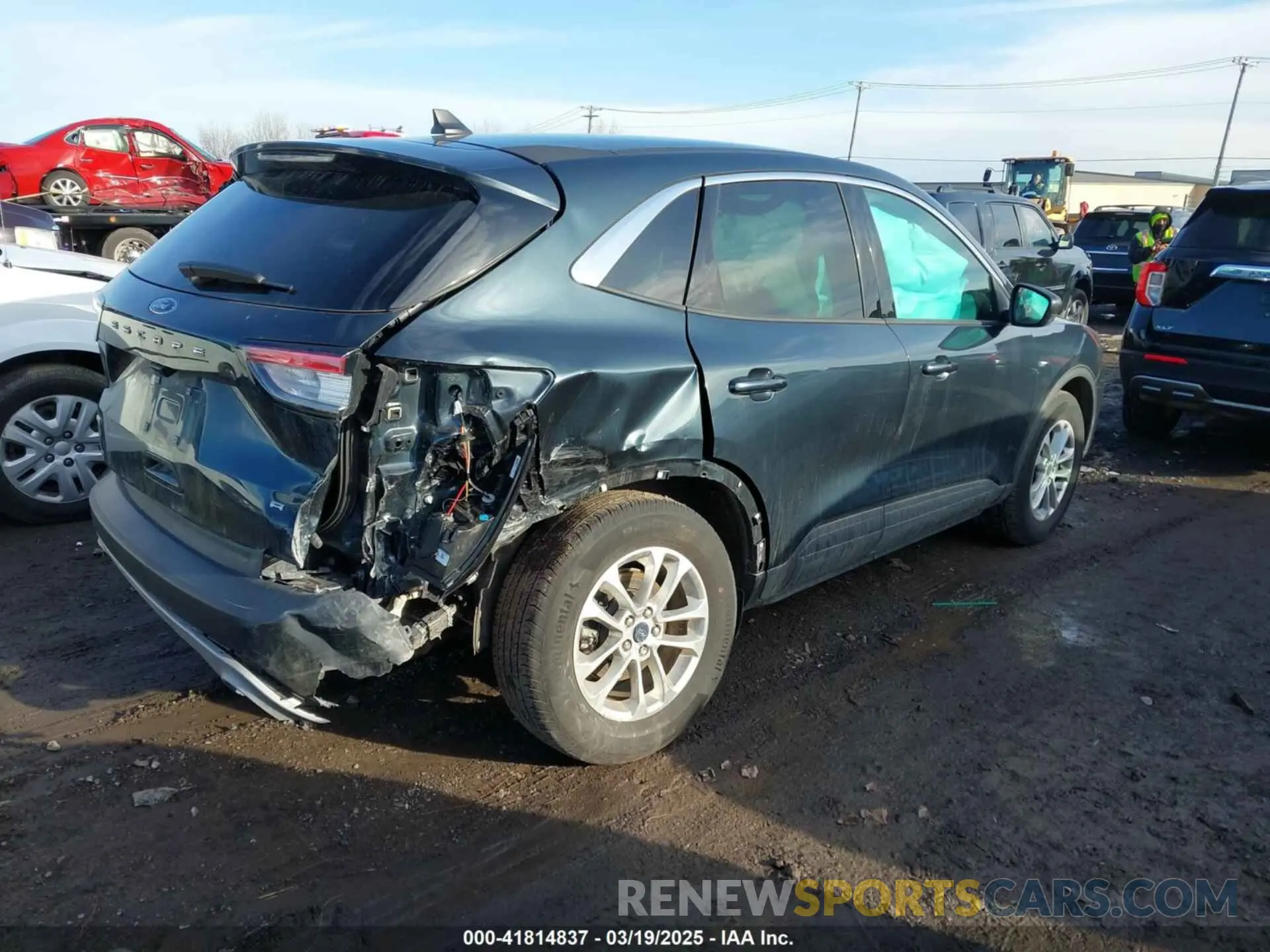 4 Фотография поврежденного автомобиля 1FMCU9G65NUB67143 FORD ESCAPE 2022