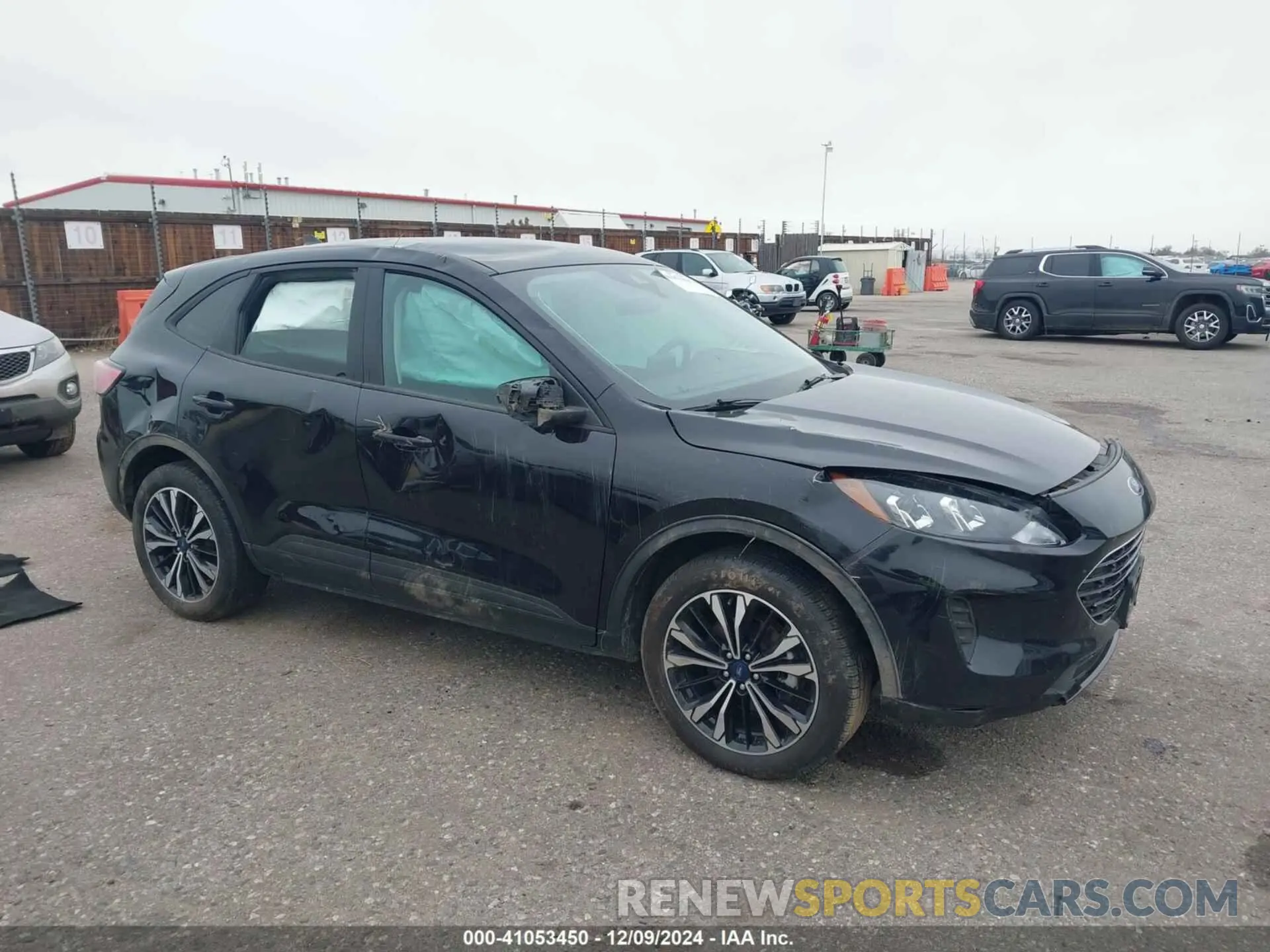 1 Фотография поврежденного автомобиля 1FMCU9G66NUA06865 FORD ESCAPE 2022
