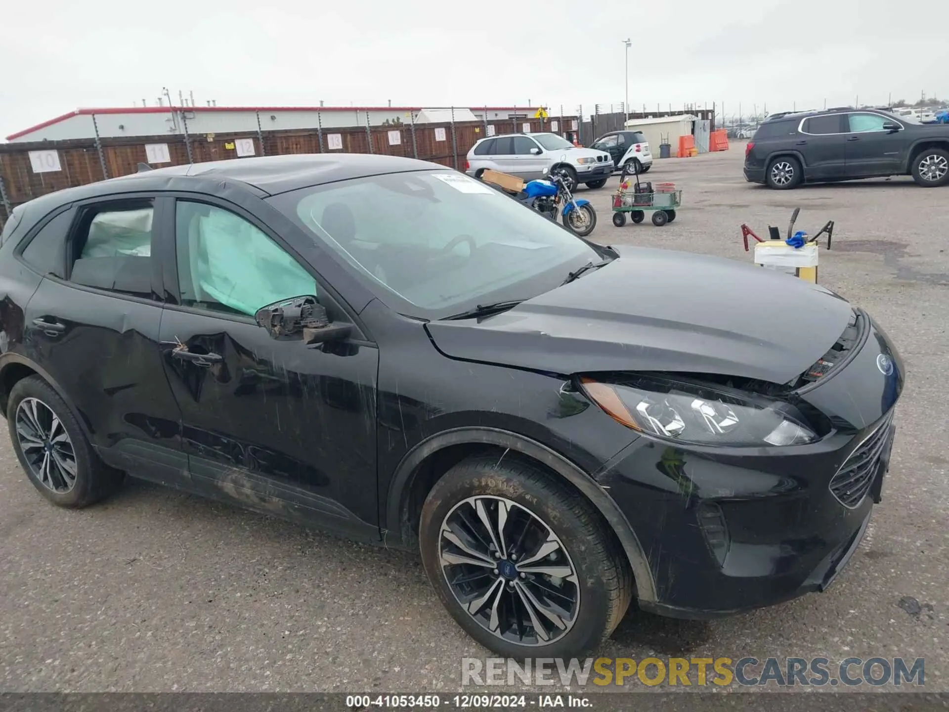 6 Фотография поврежденного автомобиля 1FMCU9G66NUA06865 FORD ESCAPE 2022