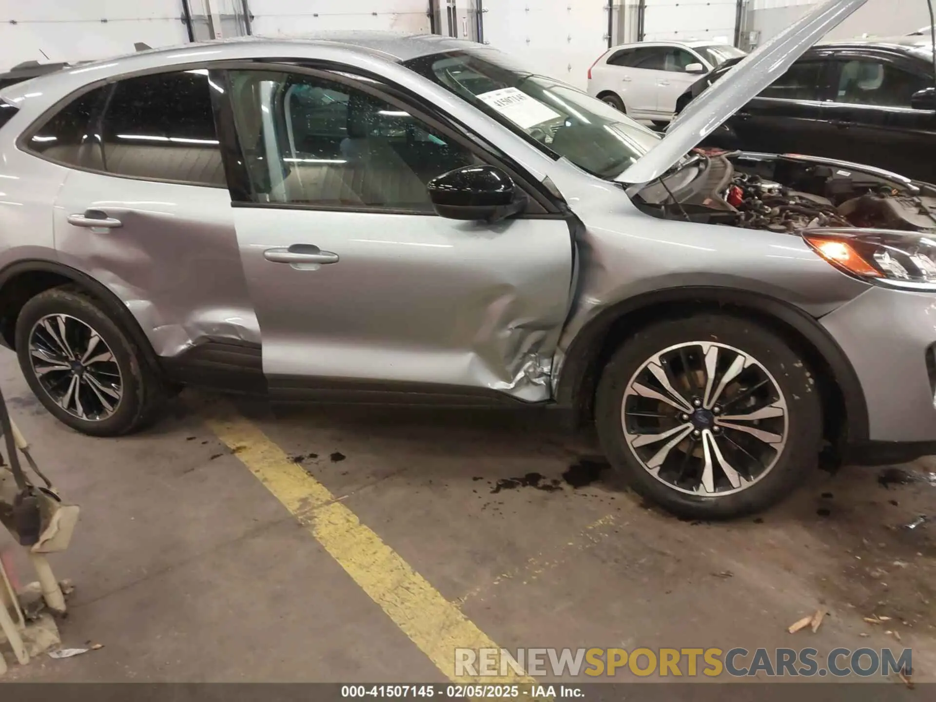 6 Фотография поврежденного автомобиля 1FMCU9G66NUB95789 FORD ESCAPE 2022
