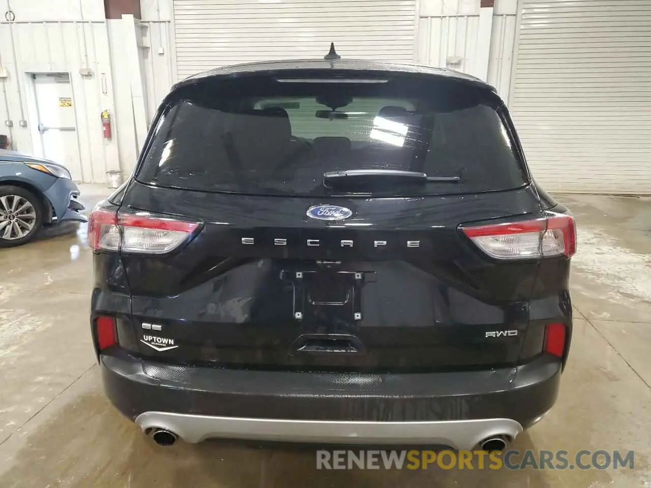 6 Photograph of a damaged car 1FMCU9G66NUC04393 FORD ESCAPE 2022
