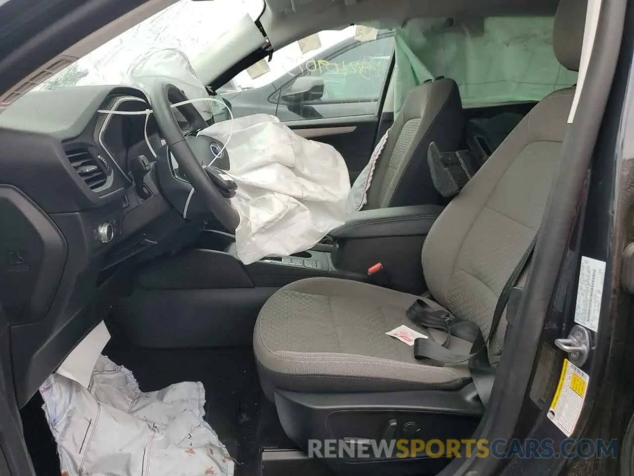 7 Photograph of a damaged car 1FMCU9G67NUA17776 FORD ESCAPE 2022