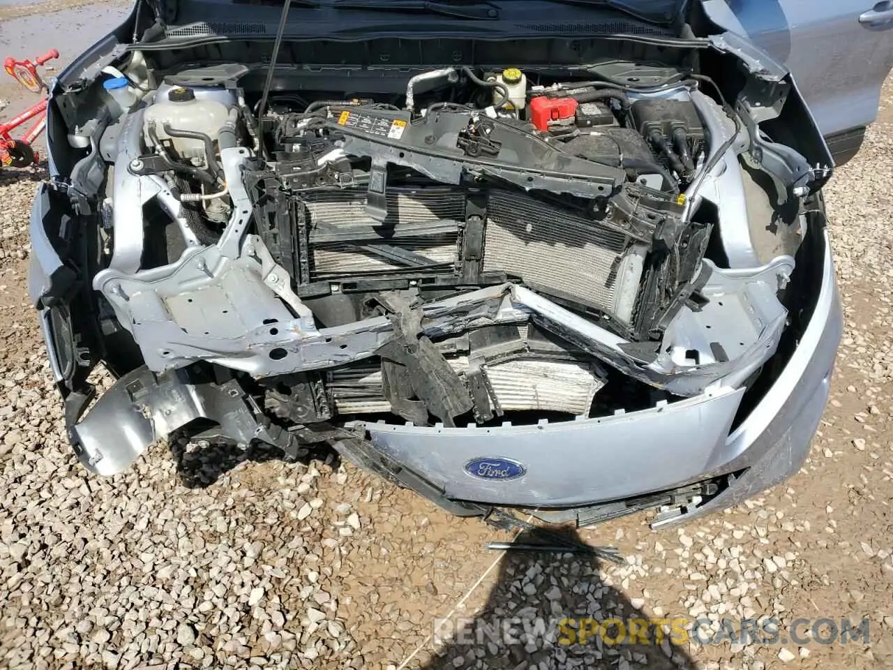 13 Photograph of a damaged car 1FMCU9G67NUA35257 FORD ESCAPE 2022