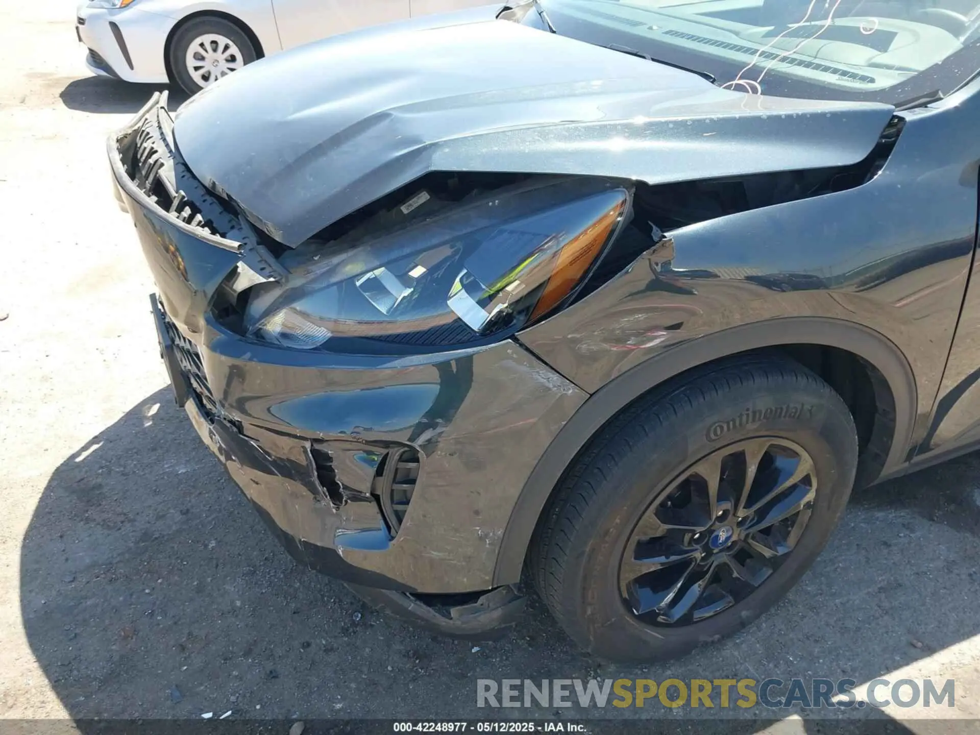6 Photograph of a damaged car 1FMCU9G67NUA93496 FORD ESCAPE 2022