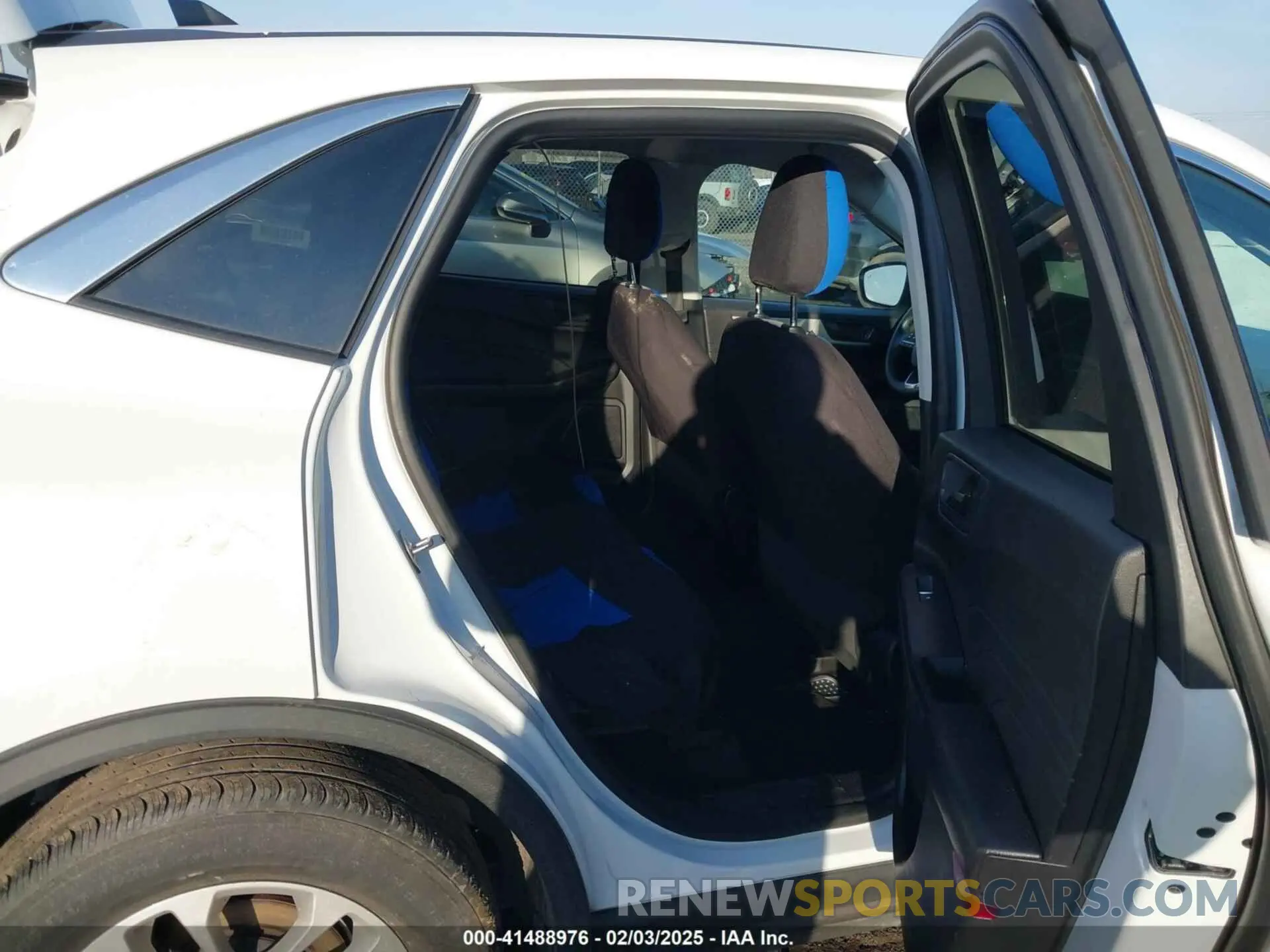 8 Фотография поврежденного автомобиля 1FMCU9G68NUA44940 FORD ESCAPE 2022