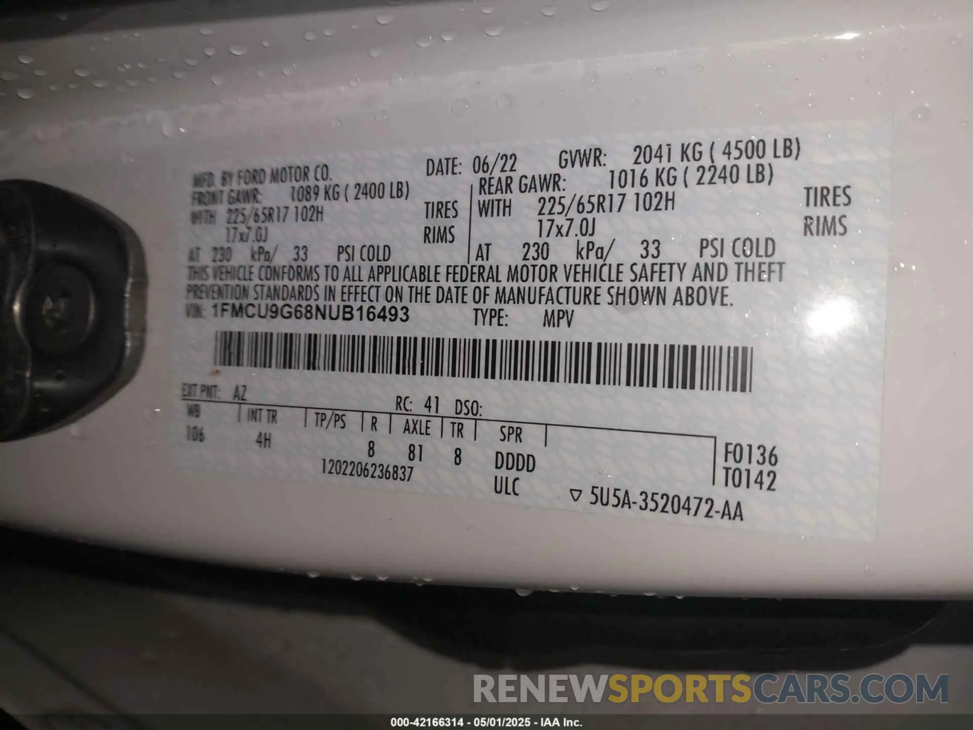 9 Фотография поврежденного автомобиля 1FMCU9G68NUB16493 FORD ESCAPE 2022