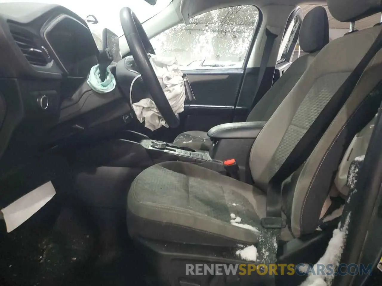 7 Photograph of a damaged car 1FMCU9G68NUB61479 FORD ESCAPE 2022