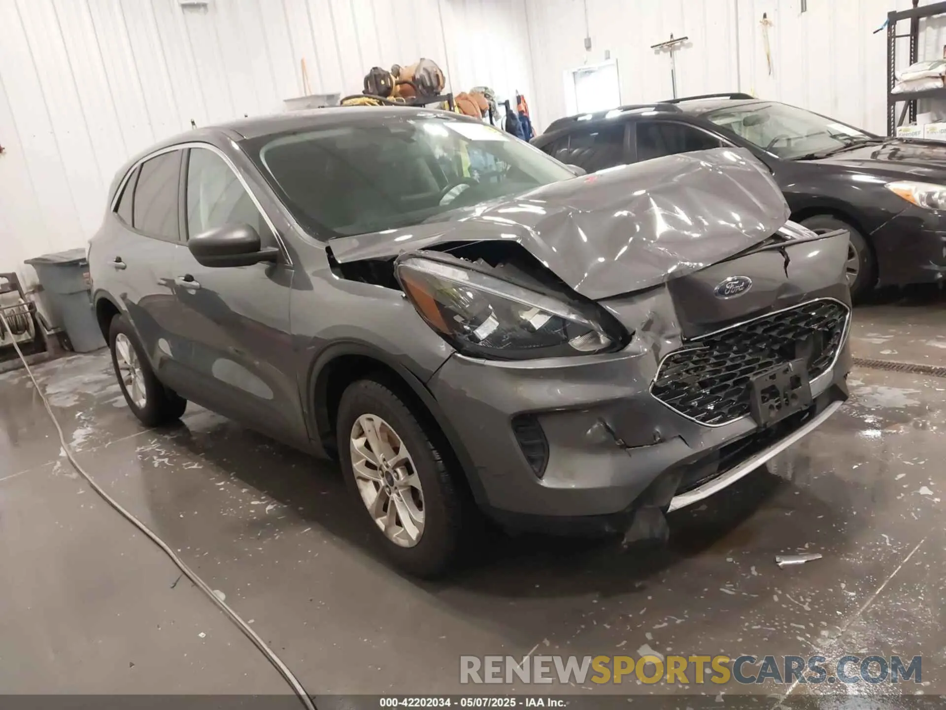 1 Photograph of a damaged car 1FMCU9G69NUA92477 FORD ESCAPE 2022
