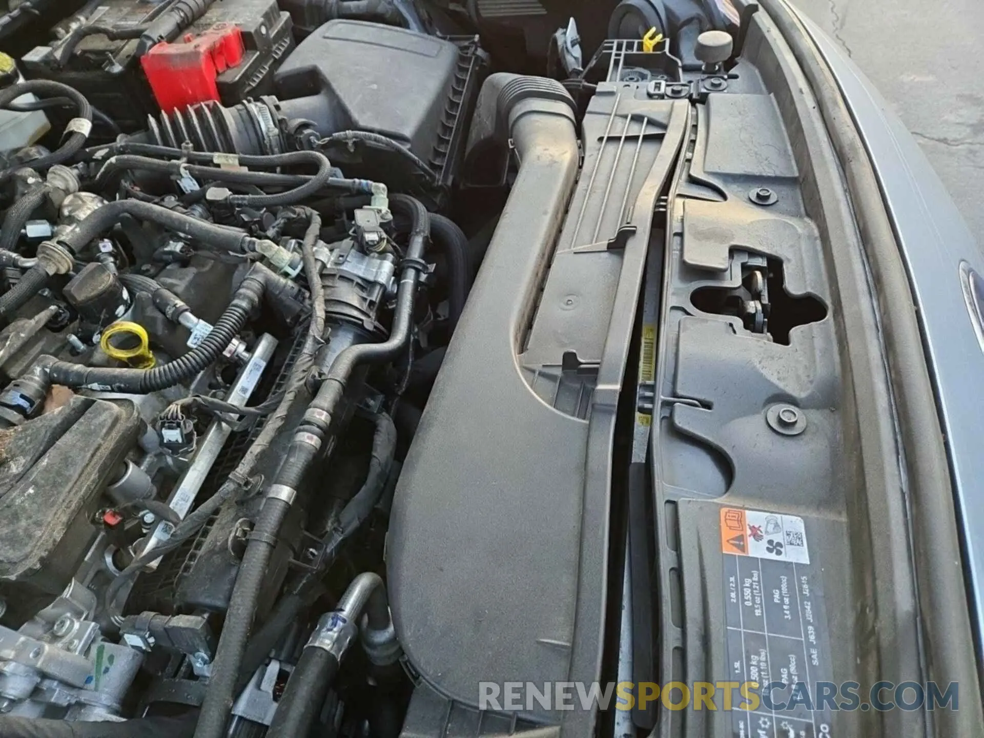 6 Фотография поврежденного автомобиля 1FMCU9G69NUB40690 FORD ESCAPE 2022